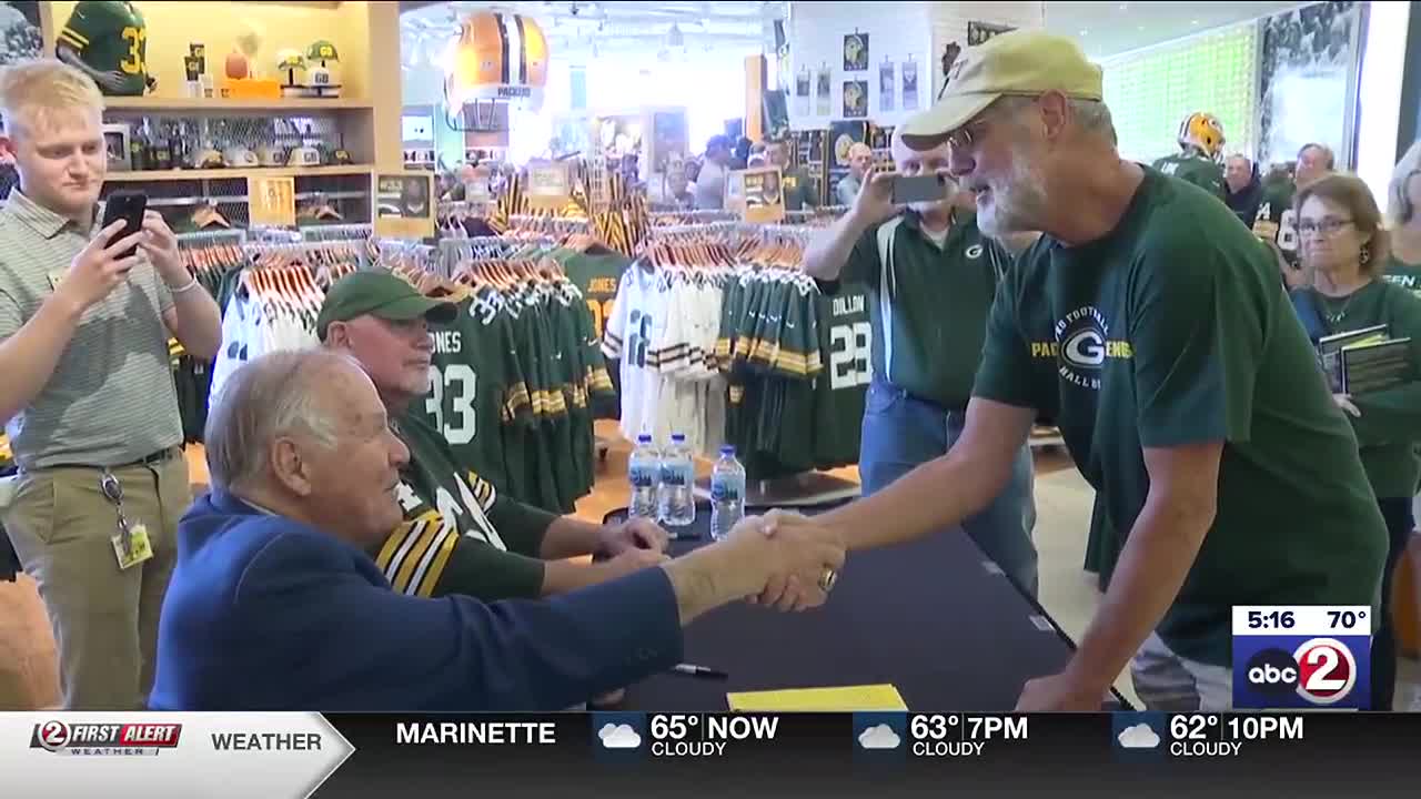 UWM alum and Packers legend Jerry Kramer team up for a new book - Letters  and Science