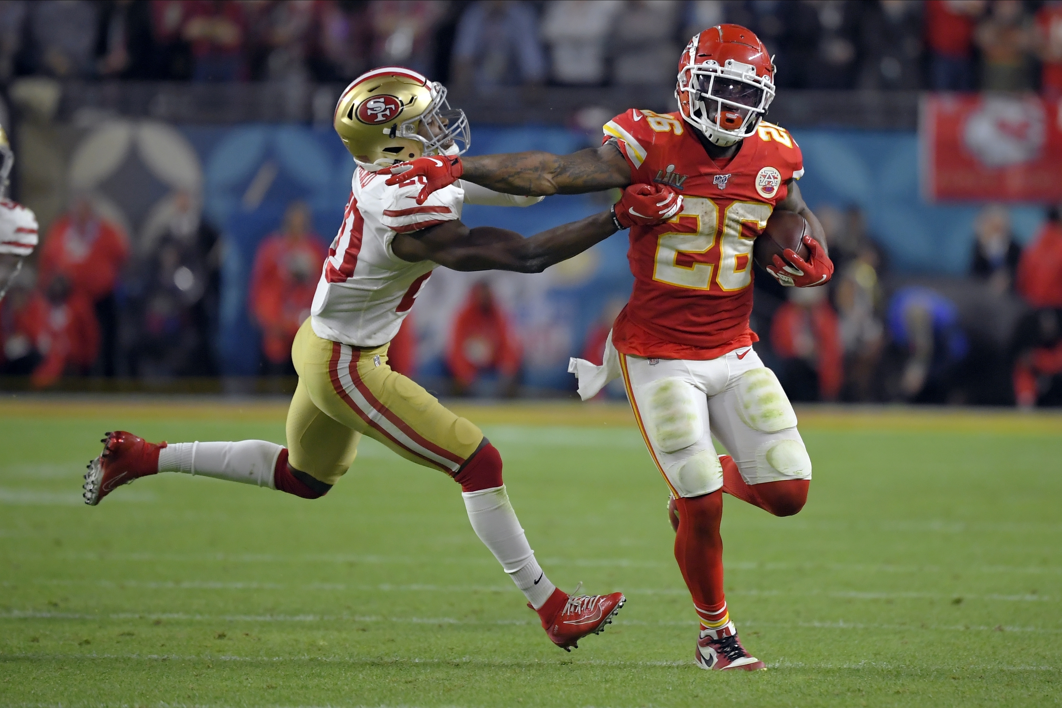 Damien Williams Second Chiefs Player to Opt Out for 2020 Season