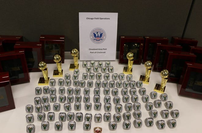 Customs agents in Kentucky seize 230 counterfeit MLB, NBA, NFL championship  rings, Trending