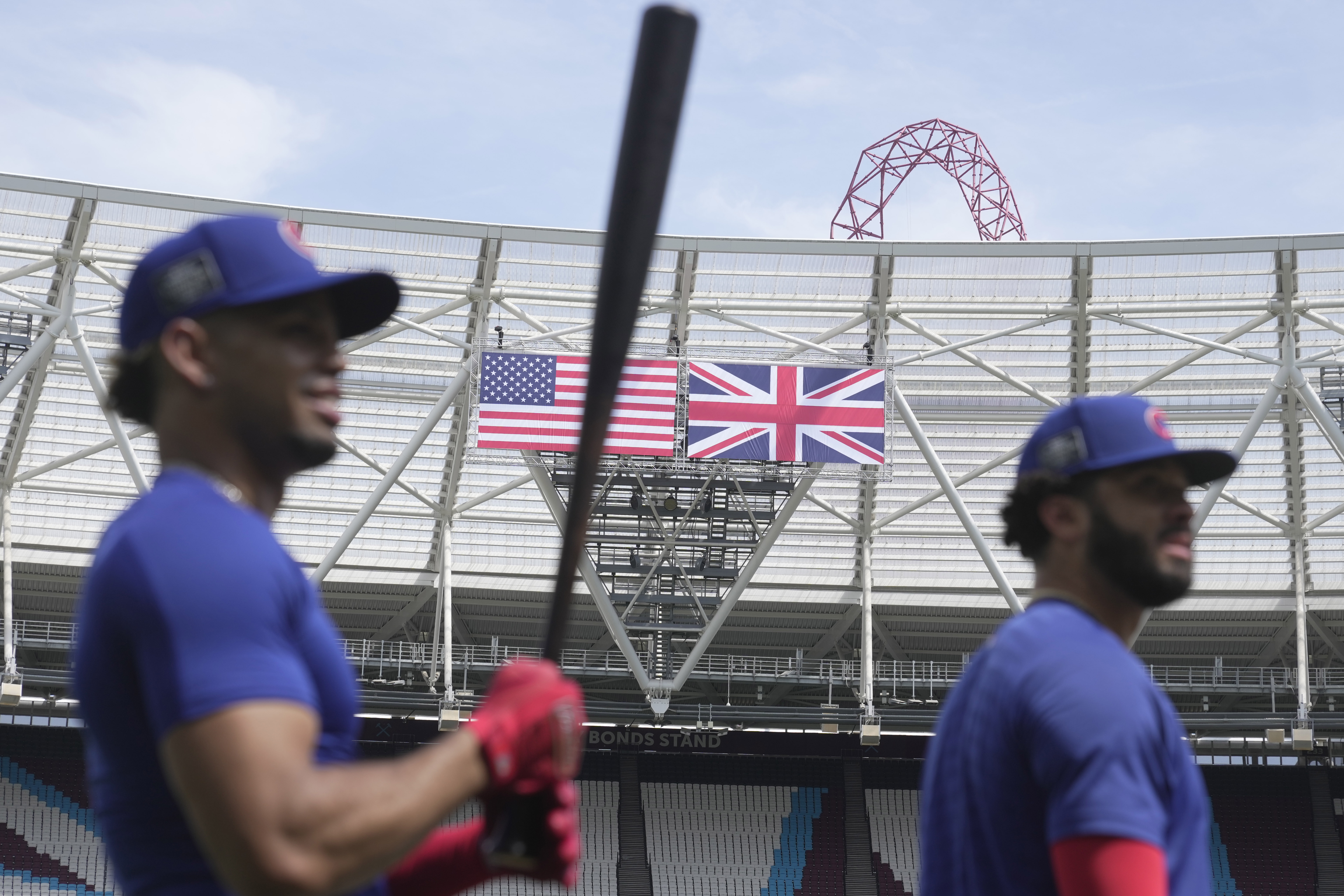 Cardinals and Cubs balance fun and business ahead of weekend London series