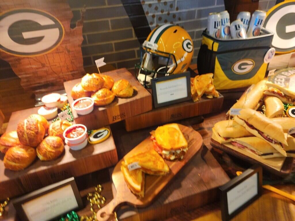 Lambeau Leaps to the Leading Edge of Stadium Foodservice