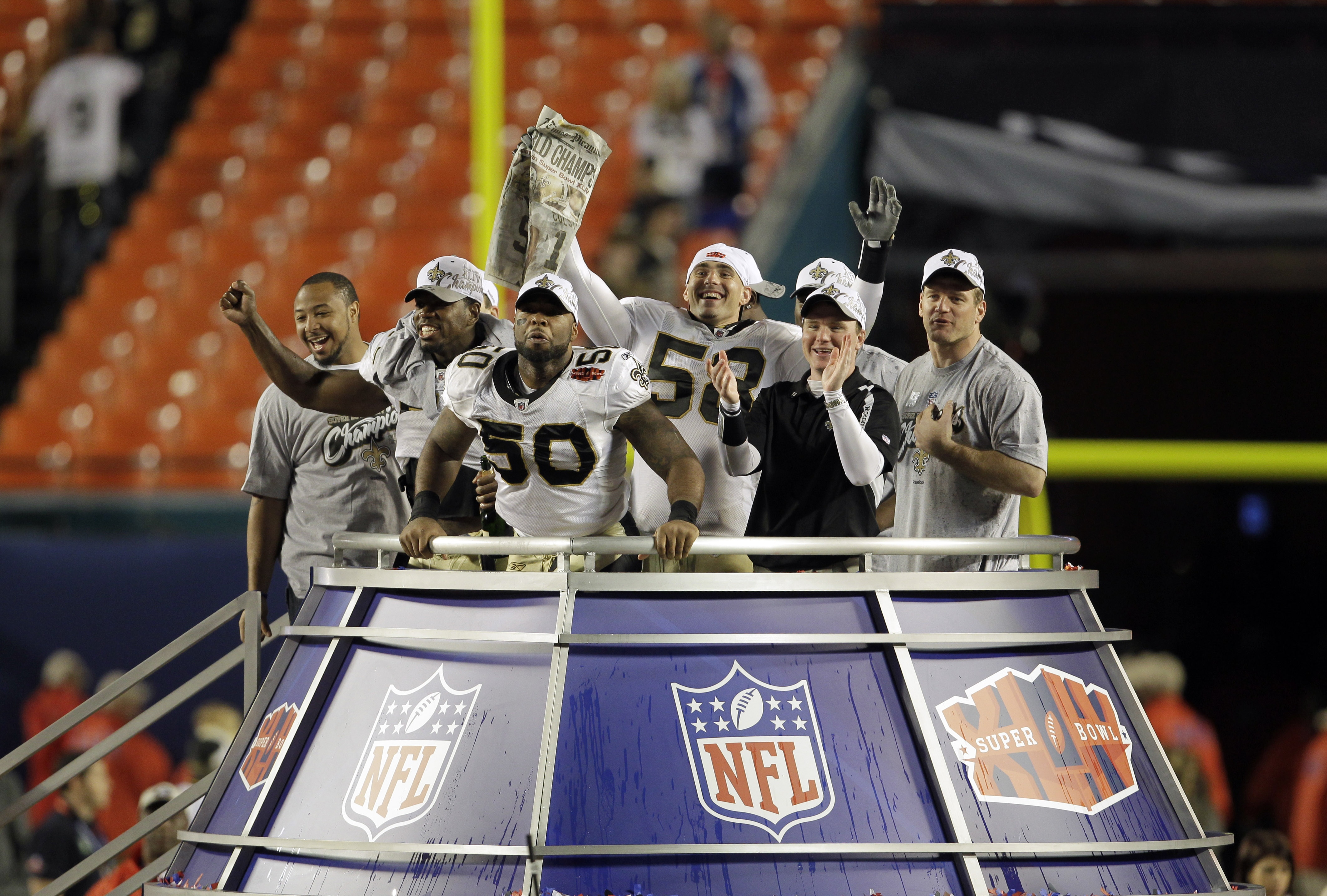 Replay of Saints winning Super Bowl XLIV