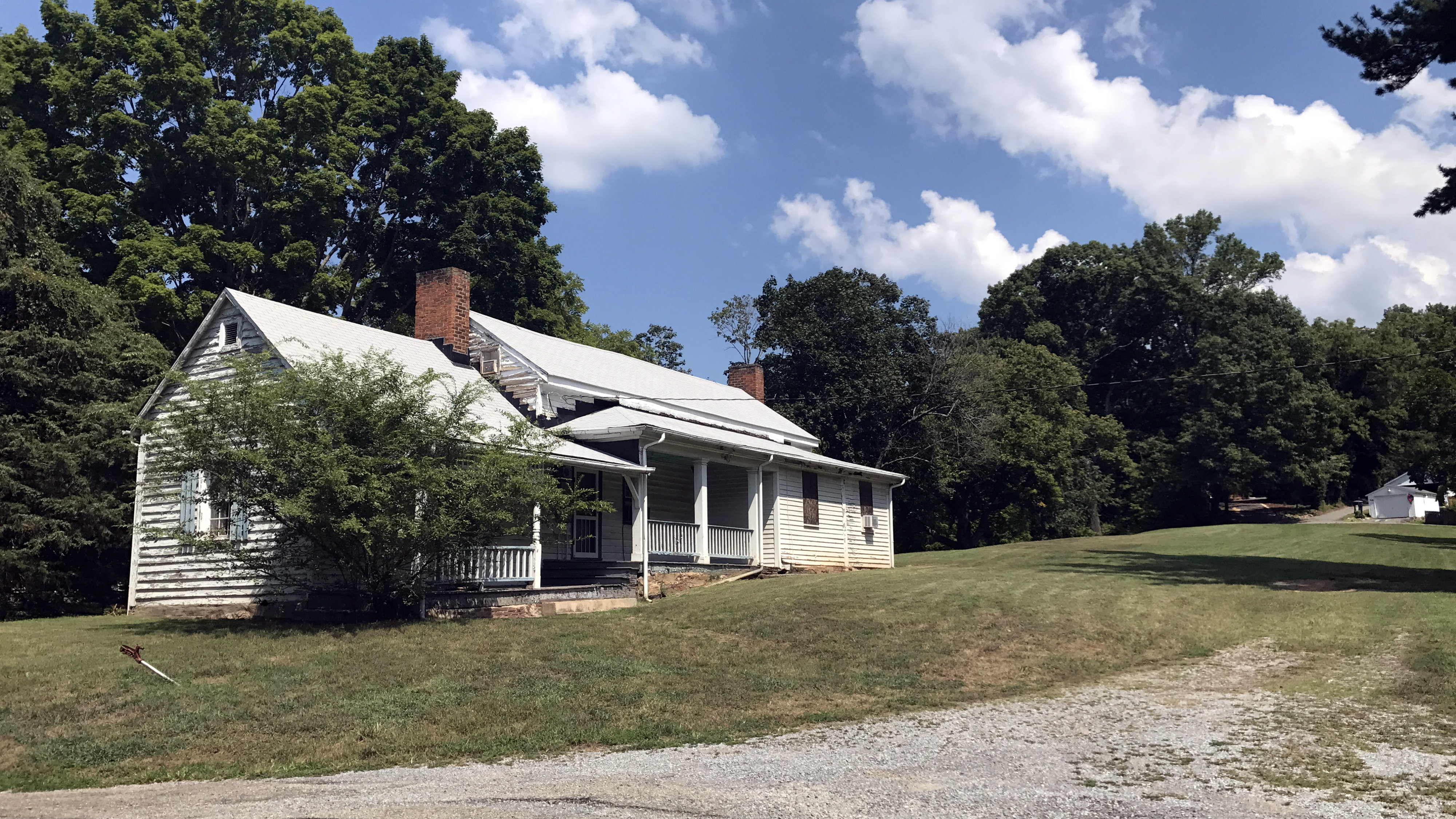 Roanoke proposes sale of historic cabin in Fishburn Park picture