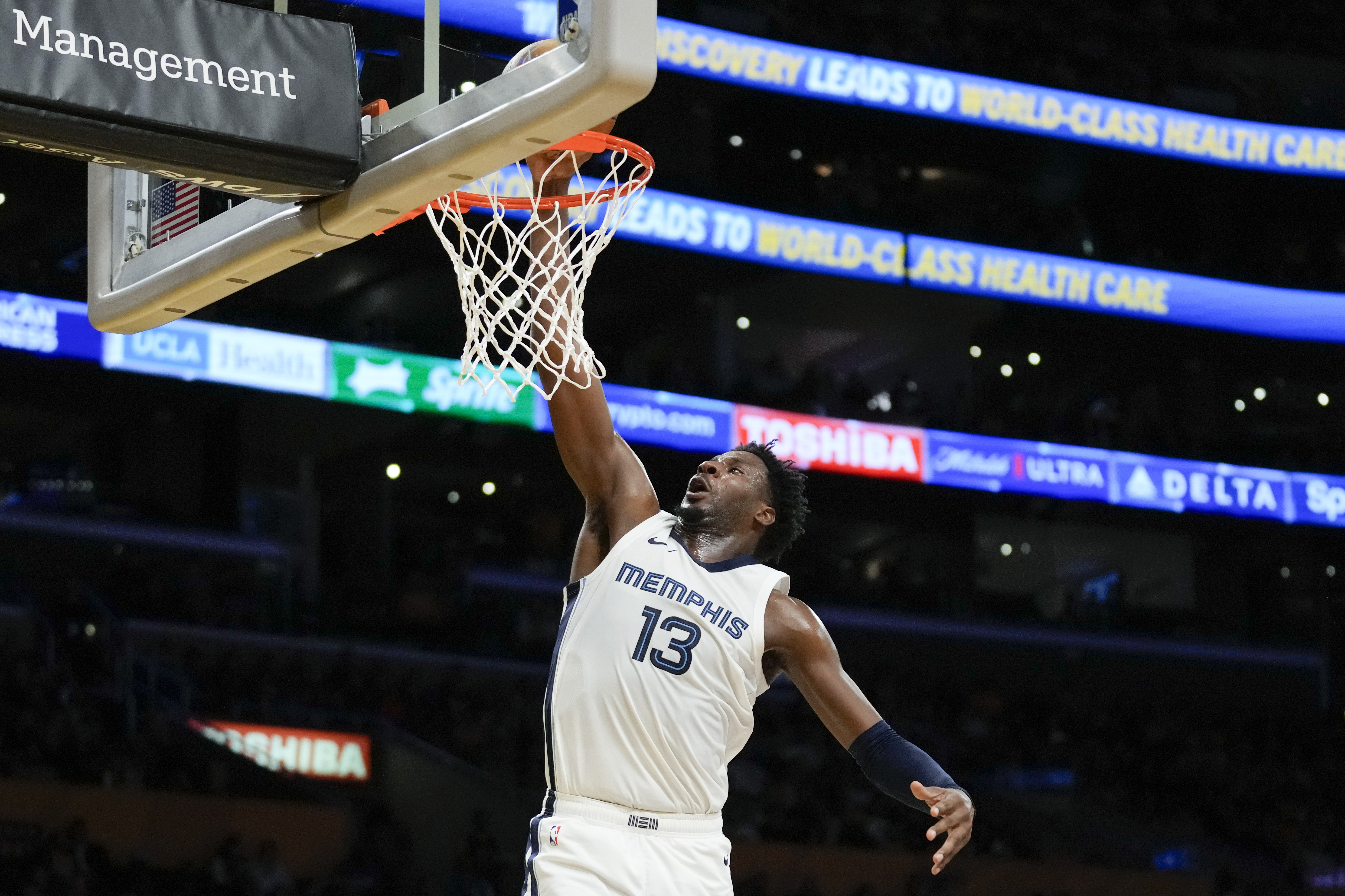 Lakers lead 134-107 win over Memphis in the In-Season Tournament