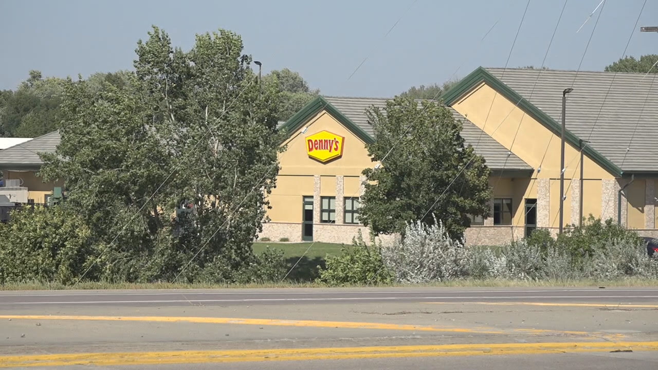 Denny's ⋆ Whats going on Sioux Falls