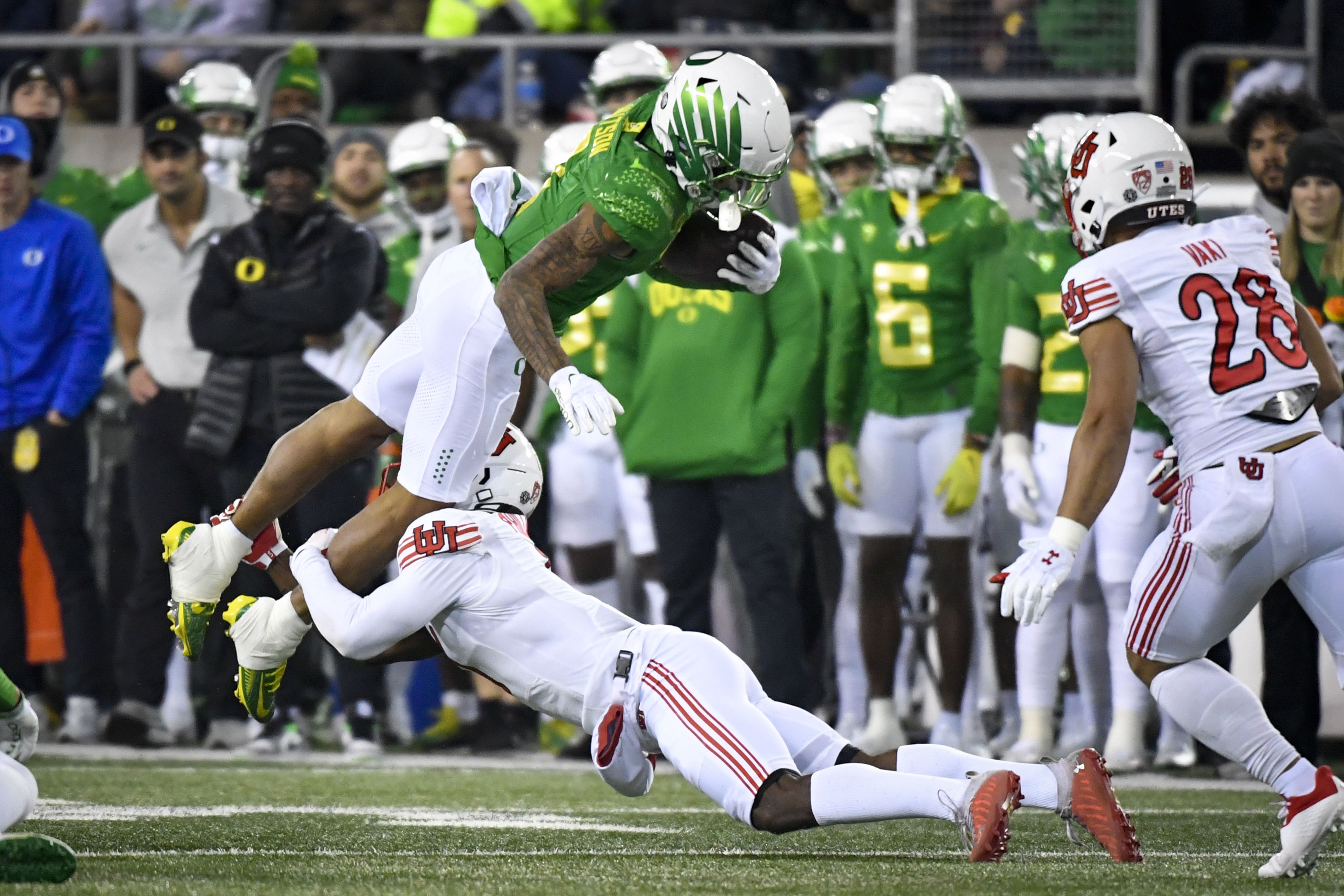 Oregon vs. Utah football: A gutsy performance by Ducks defense, Bo Nix