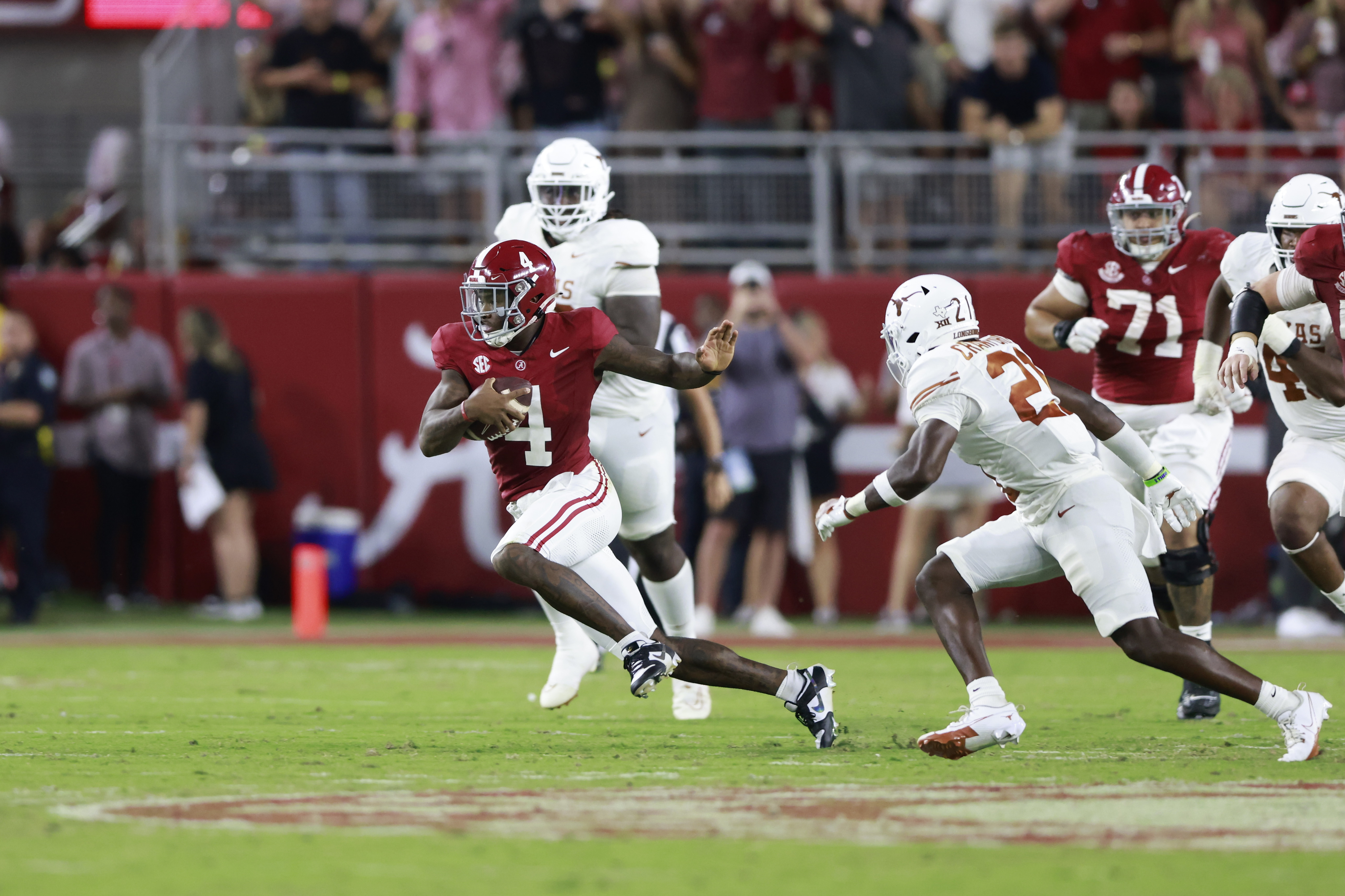 See how Alabama football uniforms have changed throughout the years 