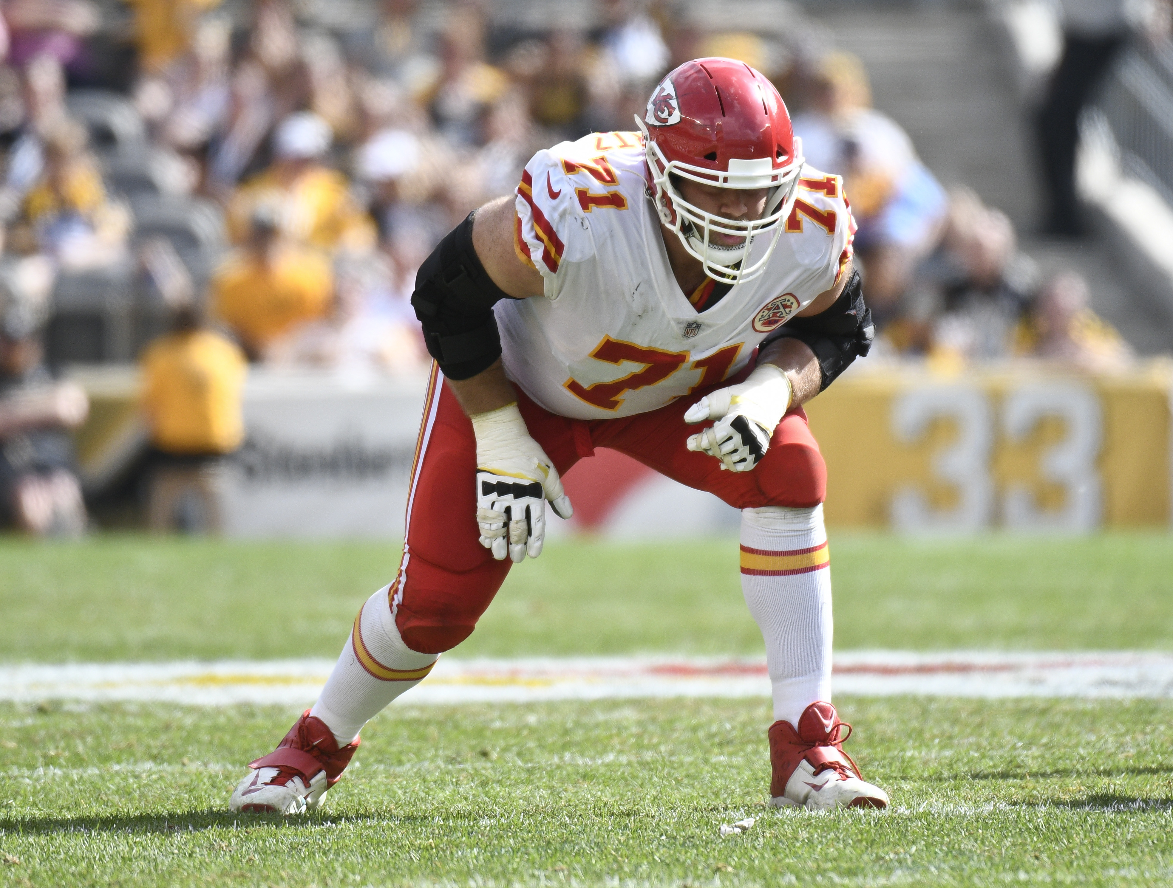 Former Kansas City Chiefs All-Pro Mitchell Schwartz Focuses On Cooking  While Rehabbing