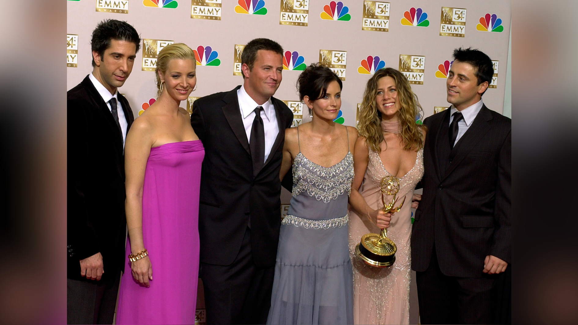 How to Watch 'Friends' Online: Stream Series, Matthew Perry Tribute – The  Hollywood Reporter