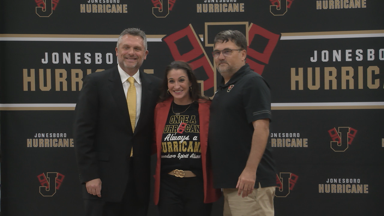 Jonesboro introduces Jason Smith as new head girls basketball coach