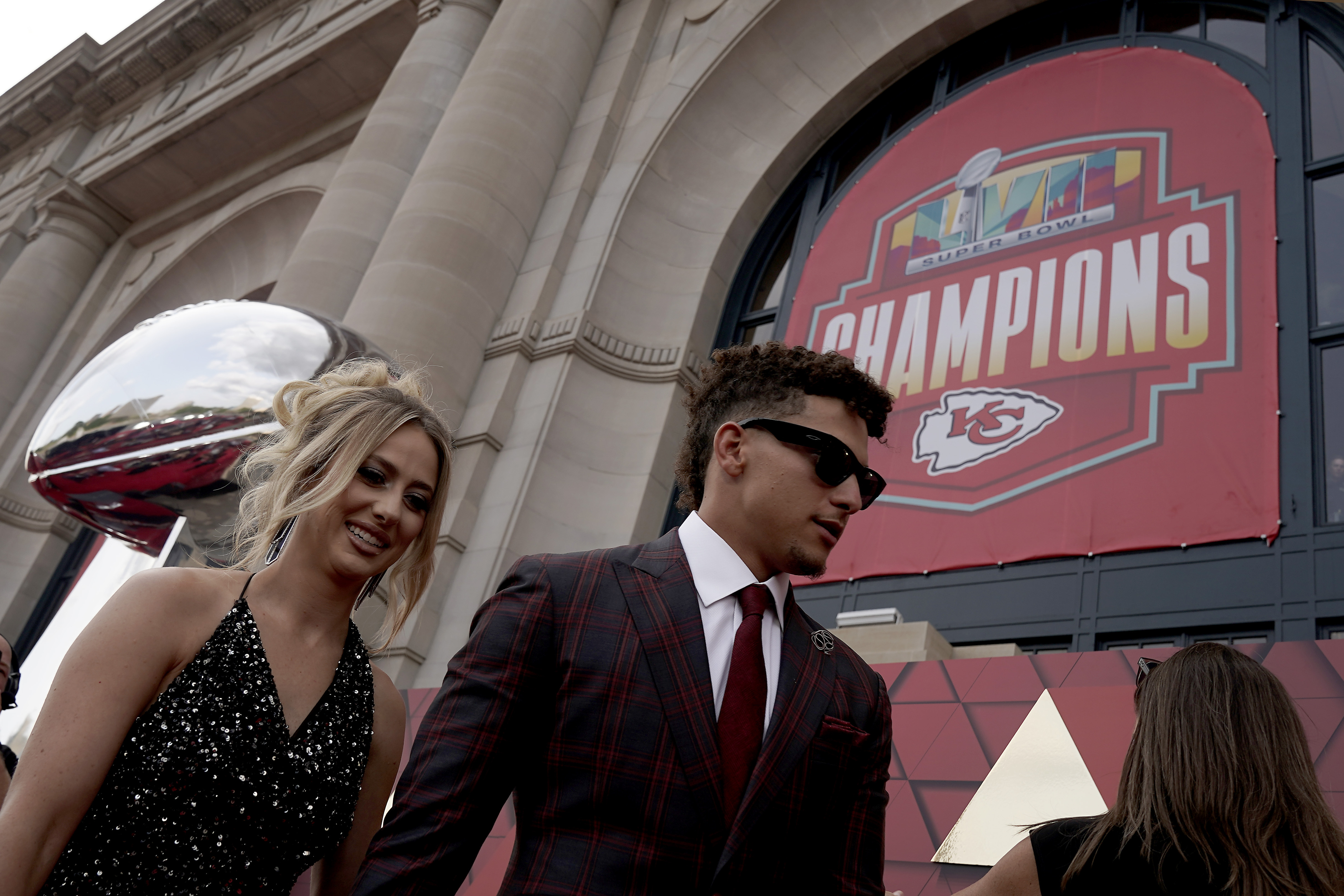 Super Bowl LVII Patrick Mahomes Gray Checkered Suit