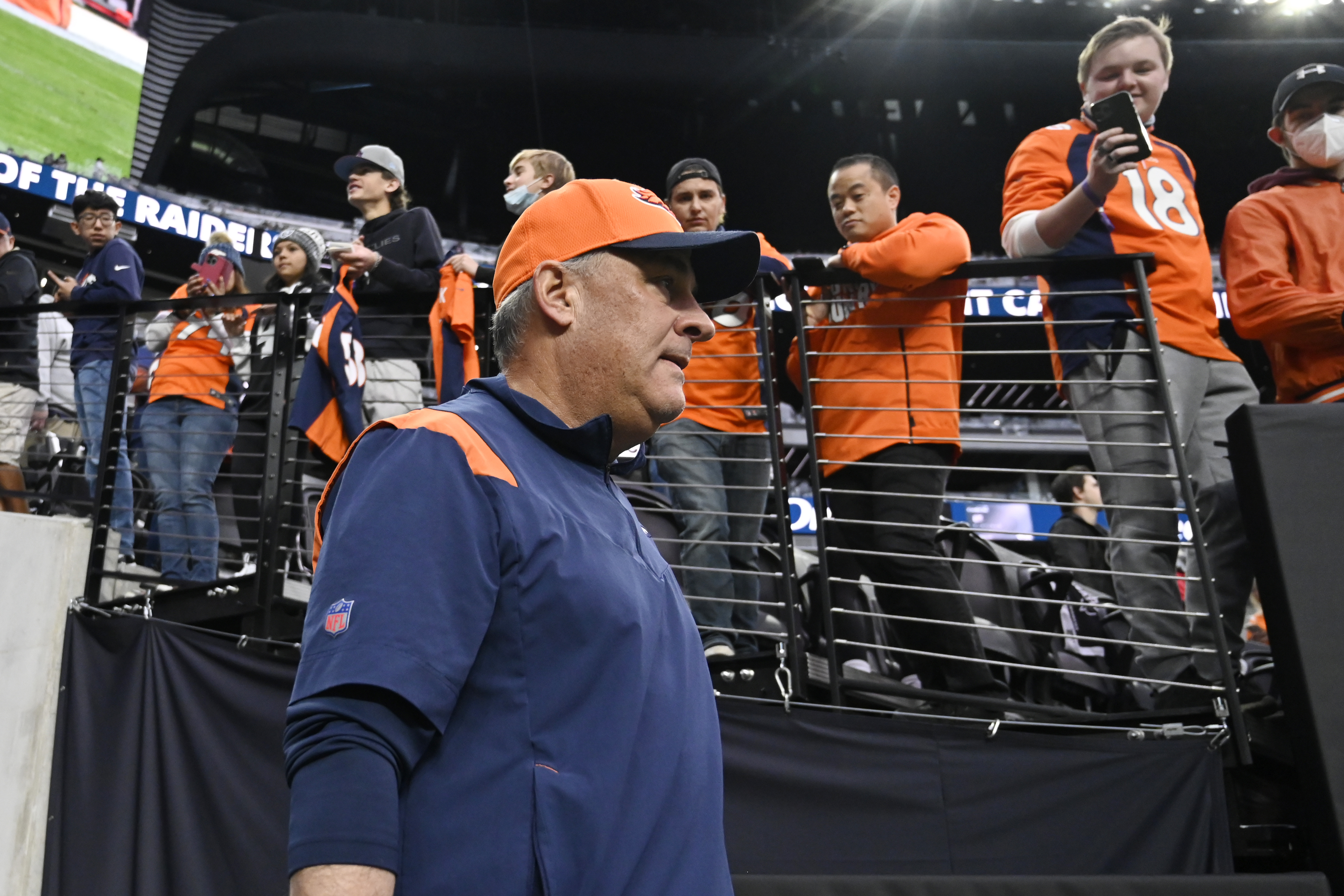 Opinion: In Defense of Vic Fangio