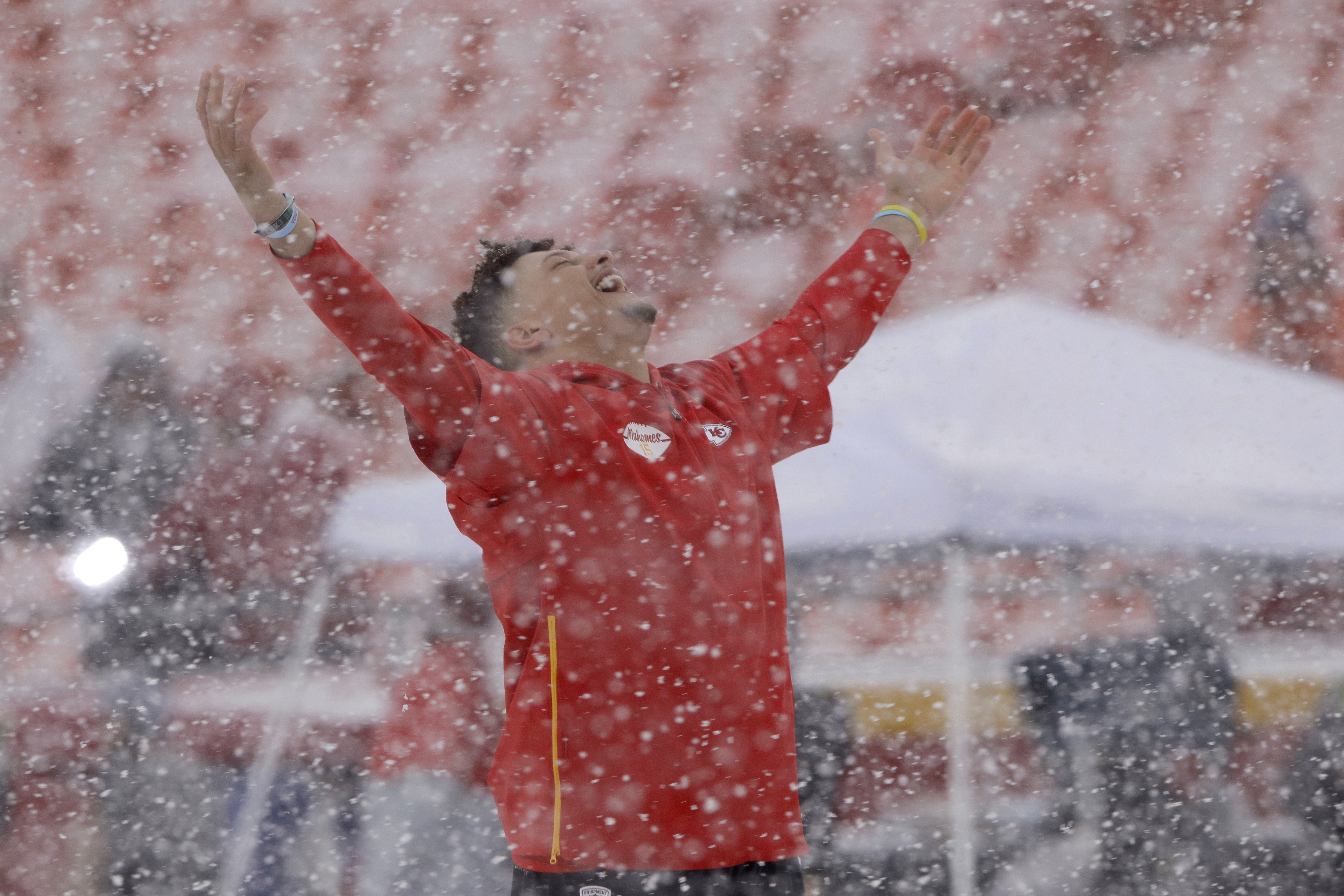 Patrick Mahomes hailed for brilliant 'snow play' during win over Denver  Broncos - Daily Star