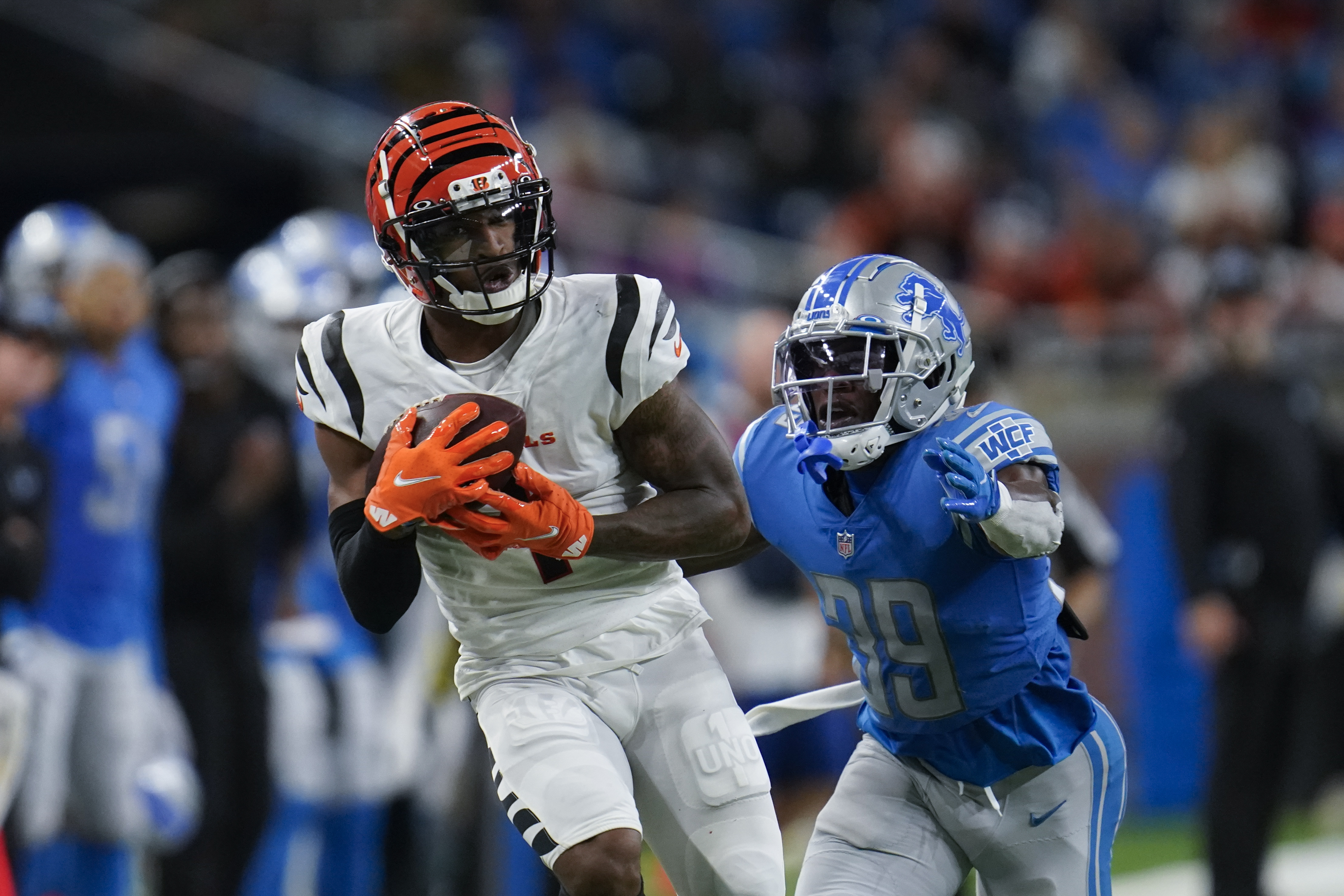 Ja'Marr Chase blocks on Joe Mixon's touchdown for Bengals in Detroit