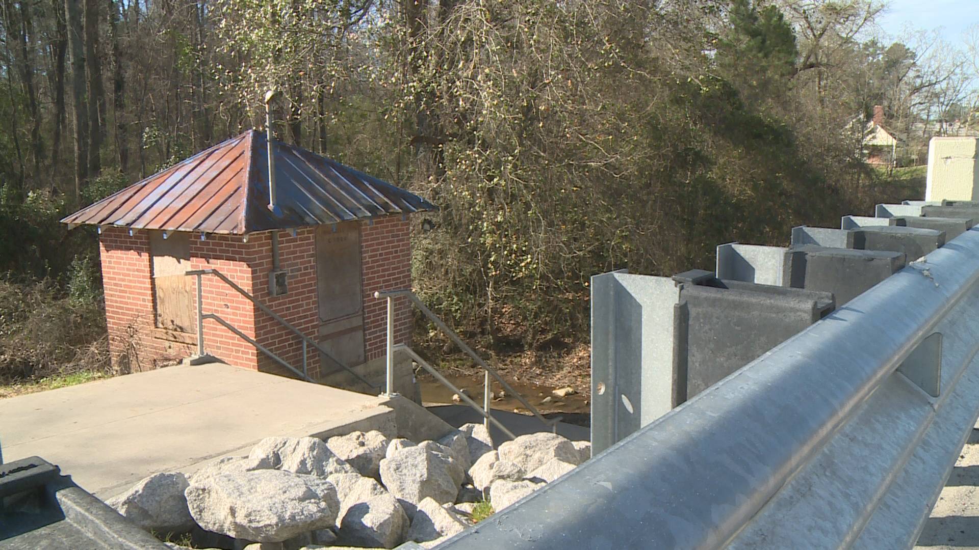 I-TEAM: Is Flowing Wells Spring water safe? We put it to the test., image size:1920x1080