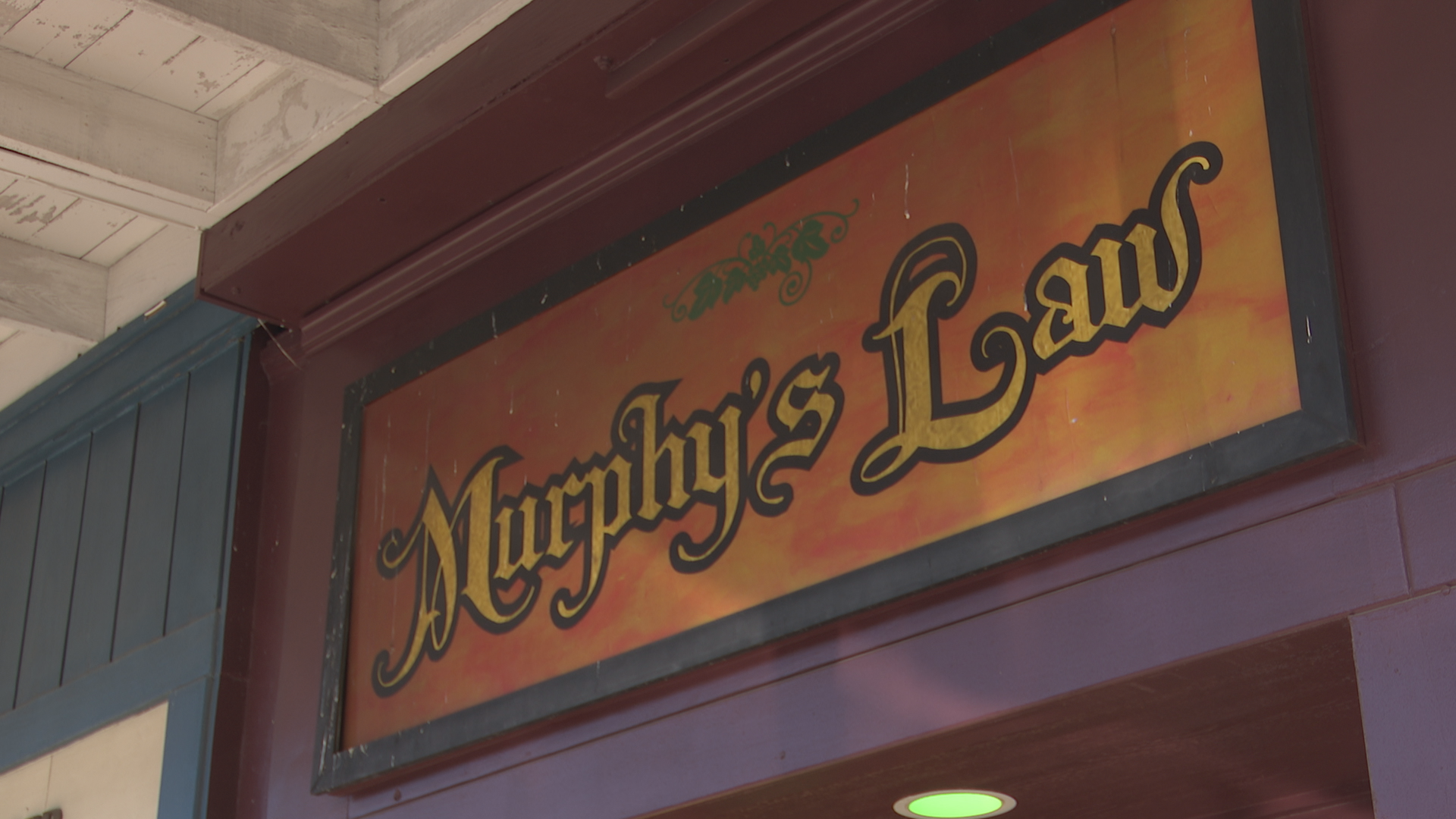 USED murphy's law ロンT L Murphy's Law reopens in Downtown Bryan