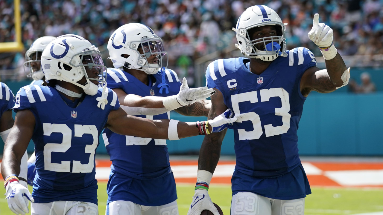 Report: Colts' All-Pro LB Darius Leonard Undergoes Surgery, To