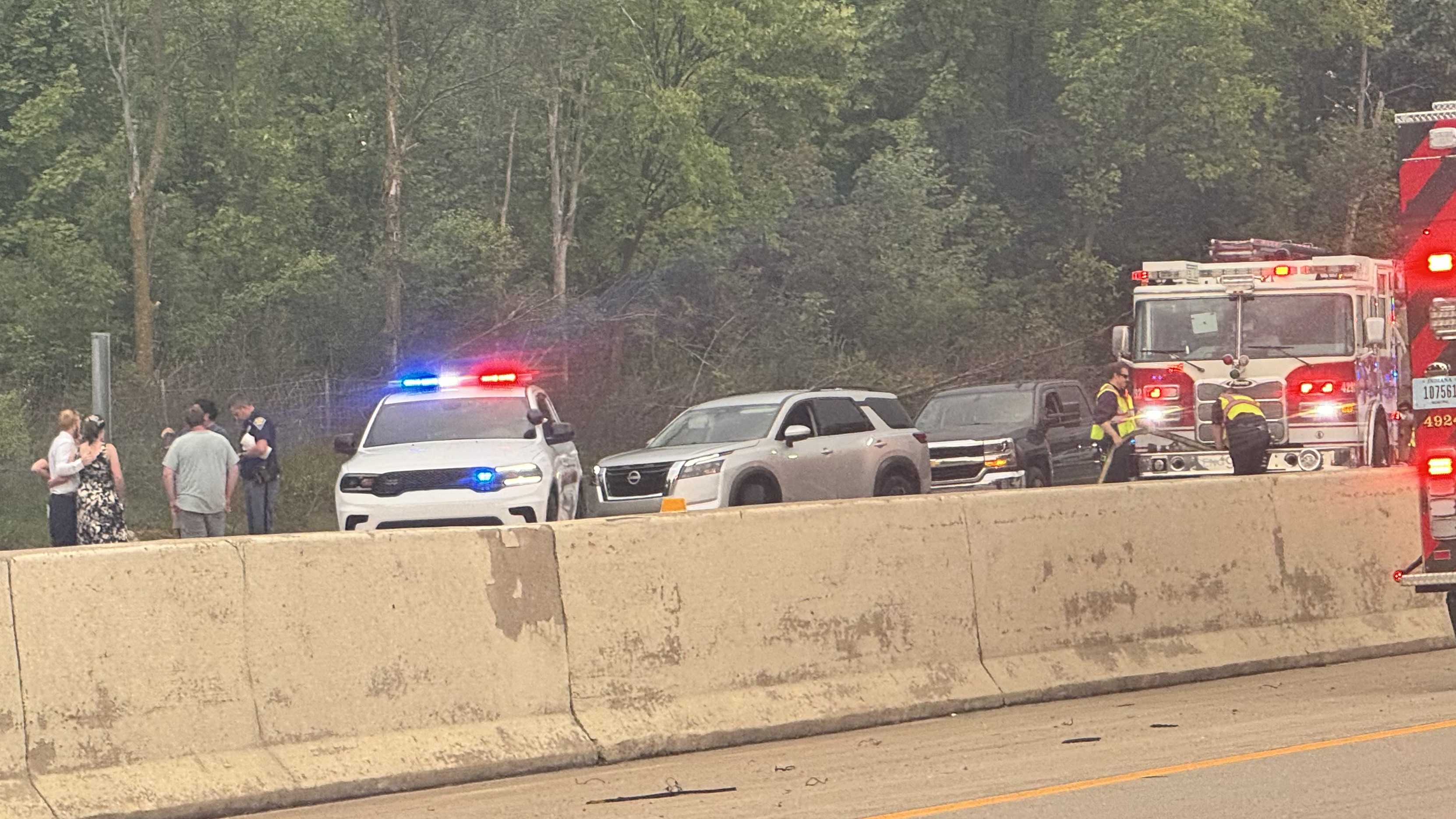 I-69 crash leaves SB lanes in stopped traffic