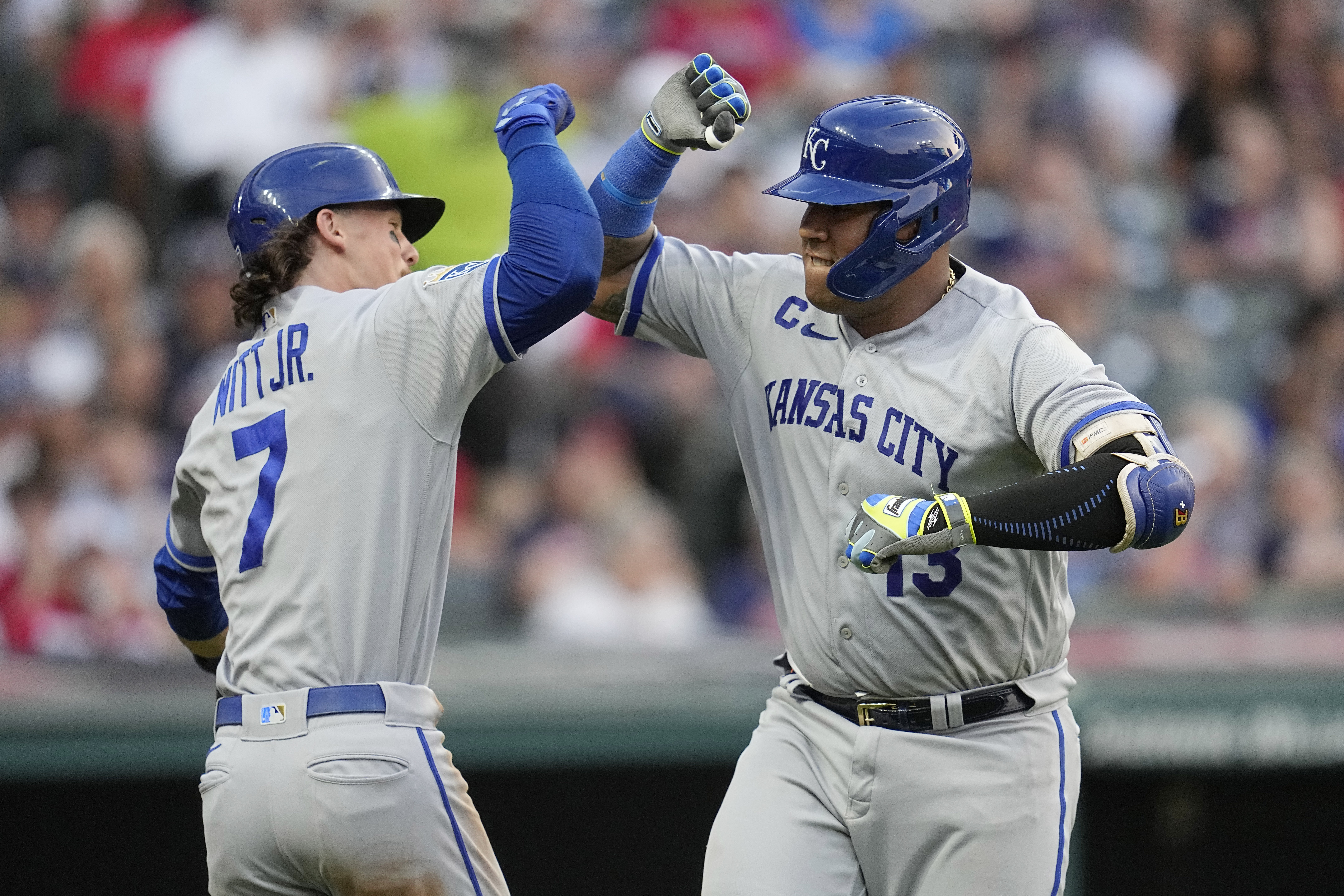 Salvador Perez hits his 200th homer as a catcher as the Royals beat the  Guardians 5-3
