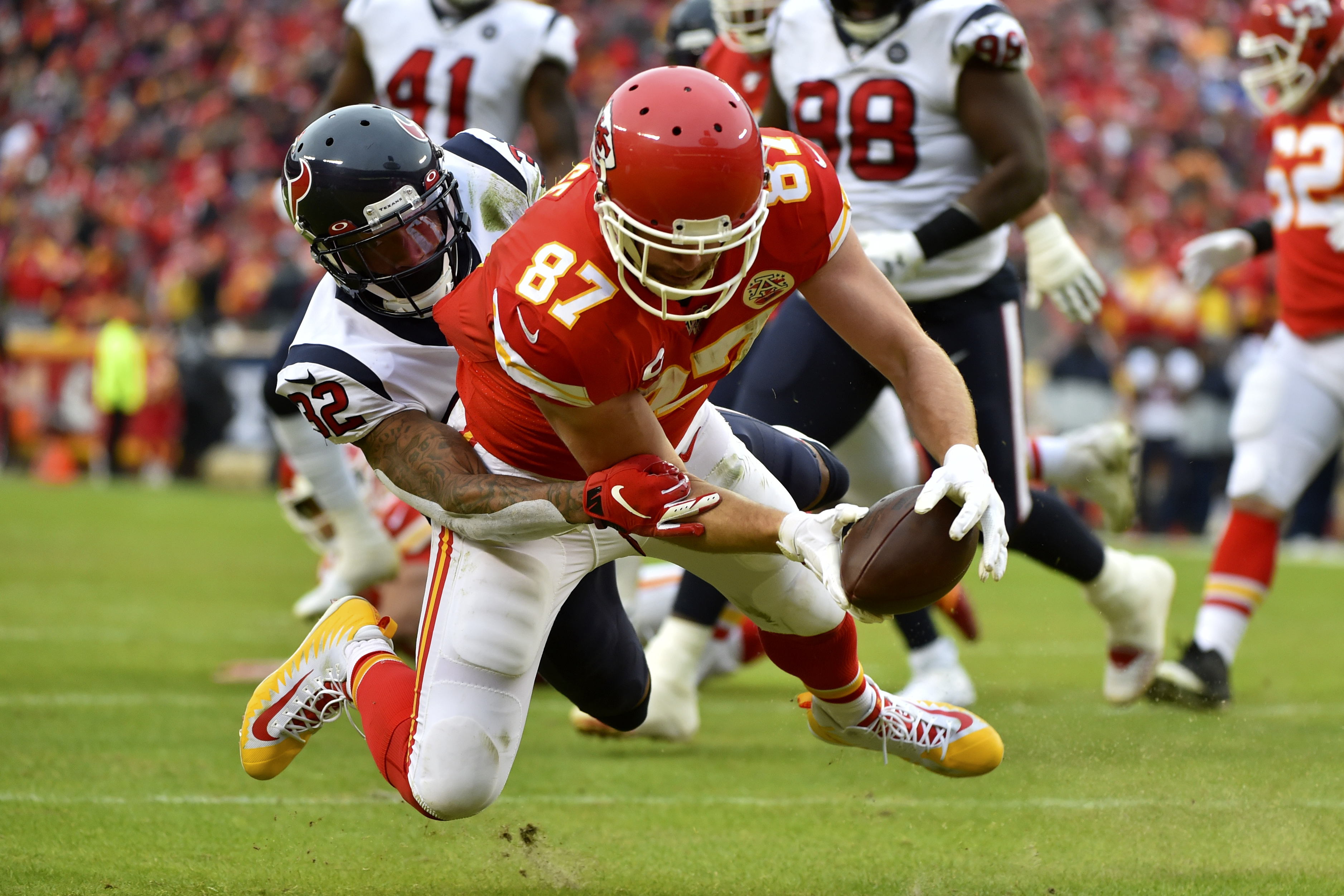 Kansas City Chiefs' Travis Kelce (87) walks the turf during the second half  of the NFL Super Bo …