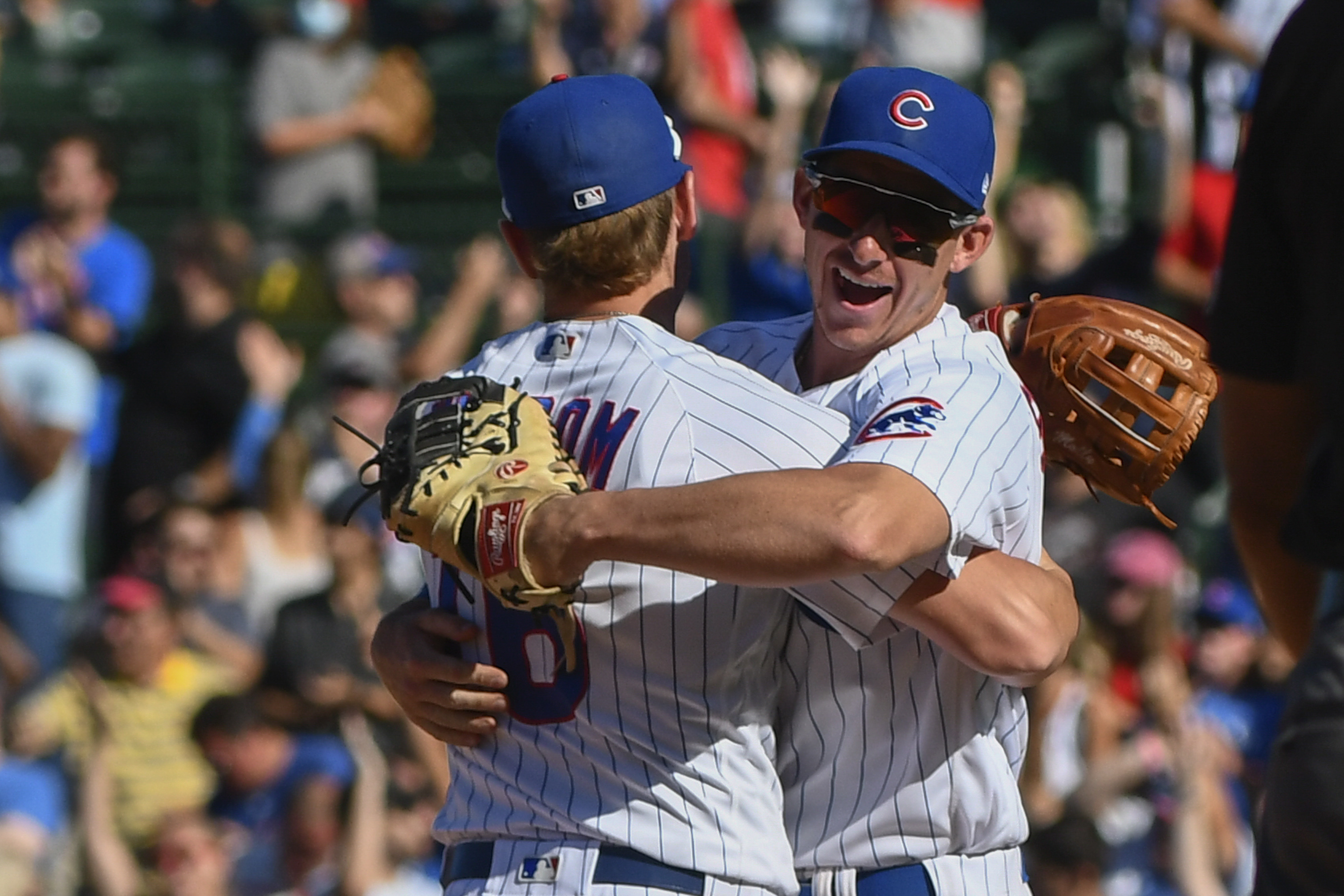 Former Chicago Cubs first baseman Frank Schwindel Signs with