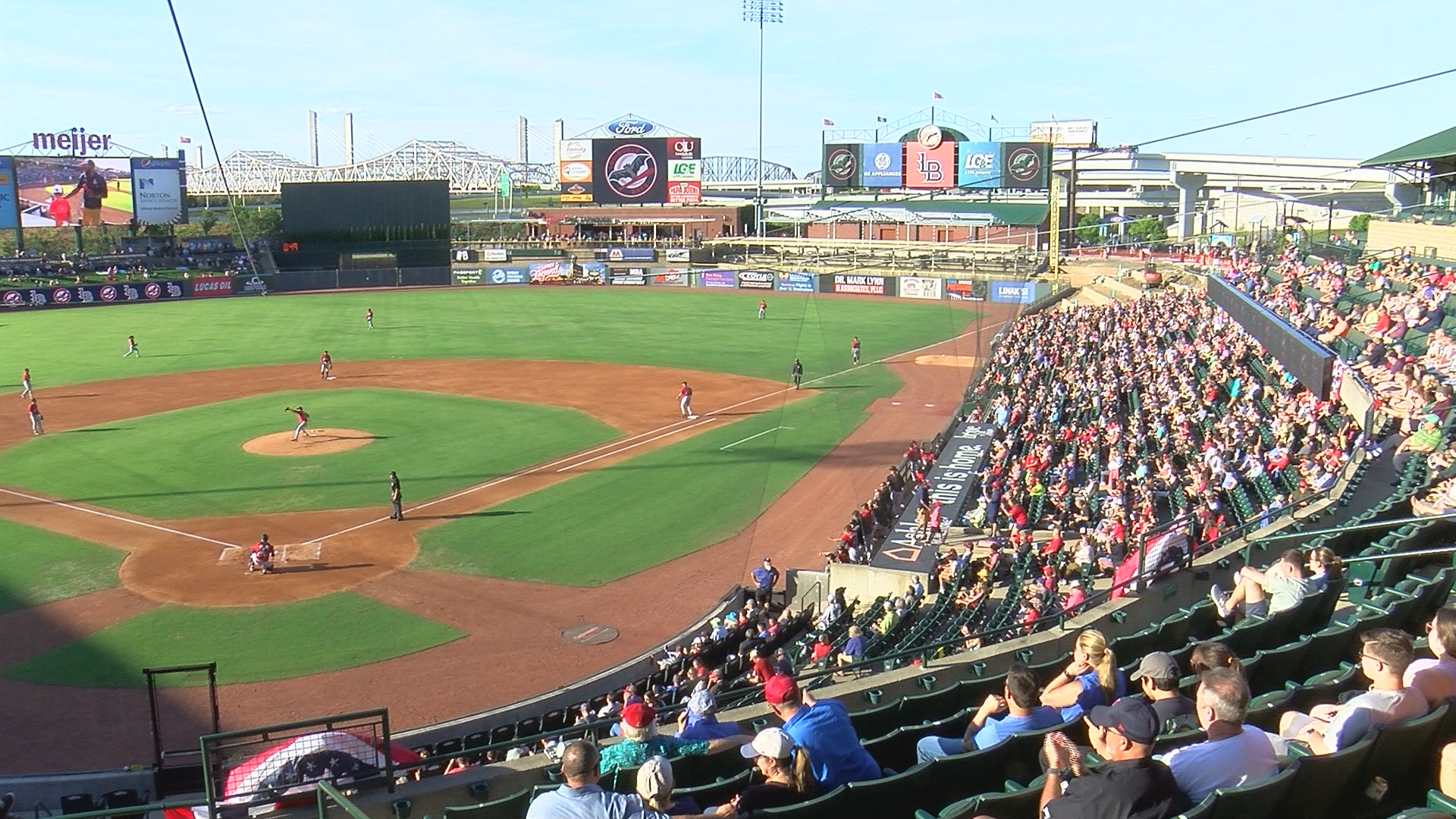 Enjoy 4 nights of fun with the Louisville Bats