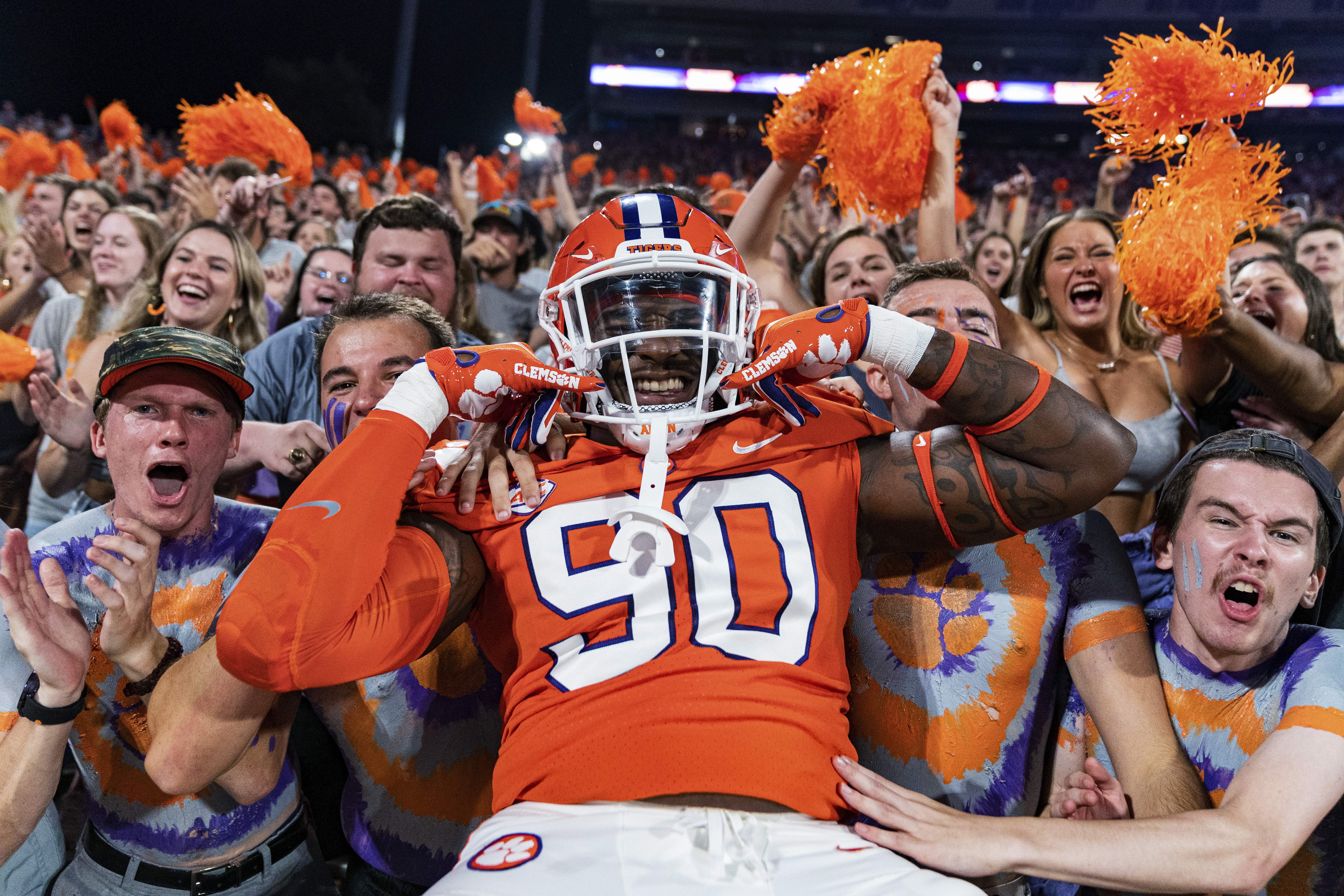 Brown puts life back into Clemson's self-proclaimed 'WRU'