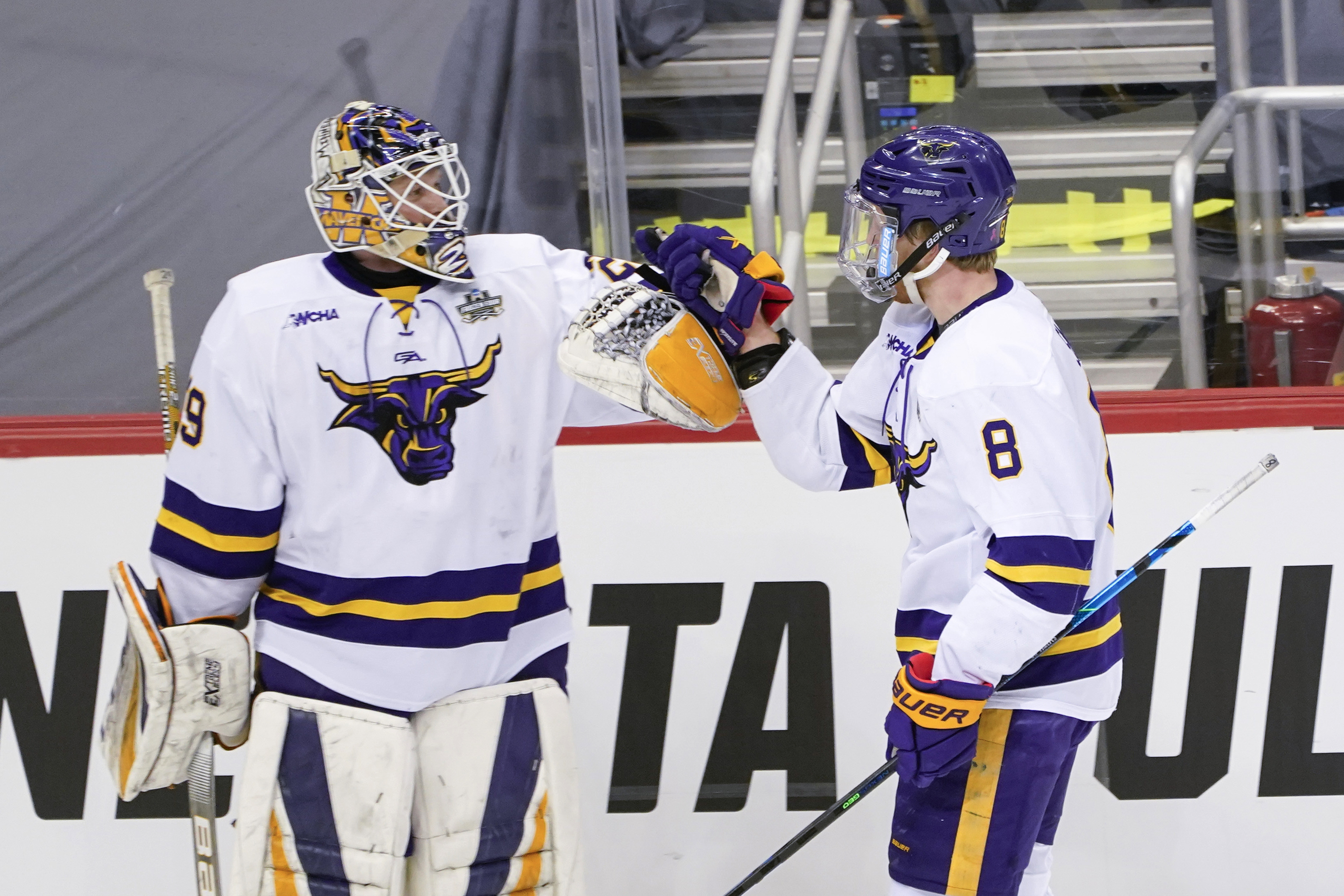 Duehr Makes National Hockey League Debut - Minnesota State