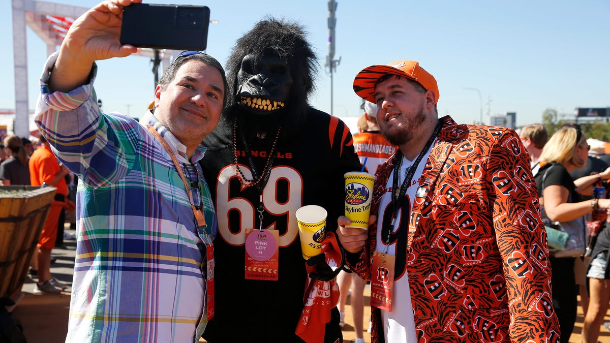 Super Bowl LVI: NFL Fans React To Joe Burrow's Outrageous Suit