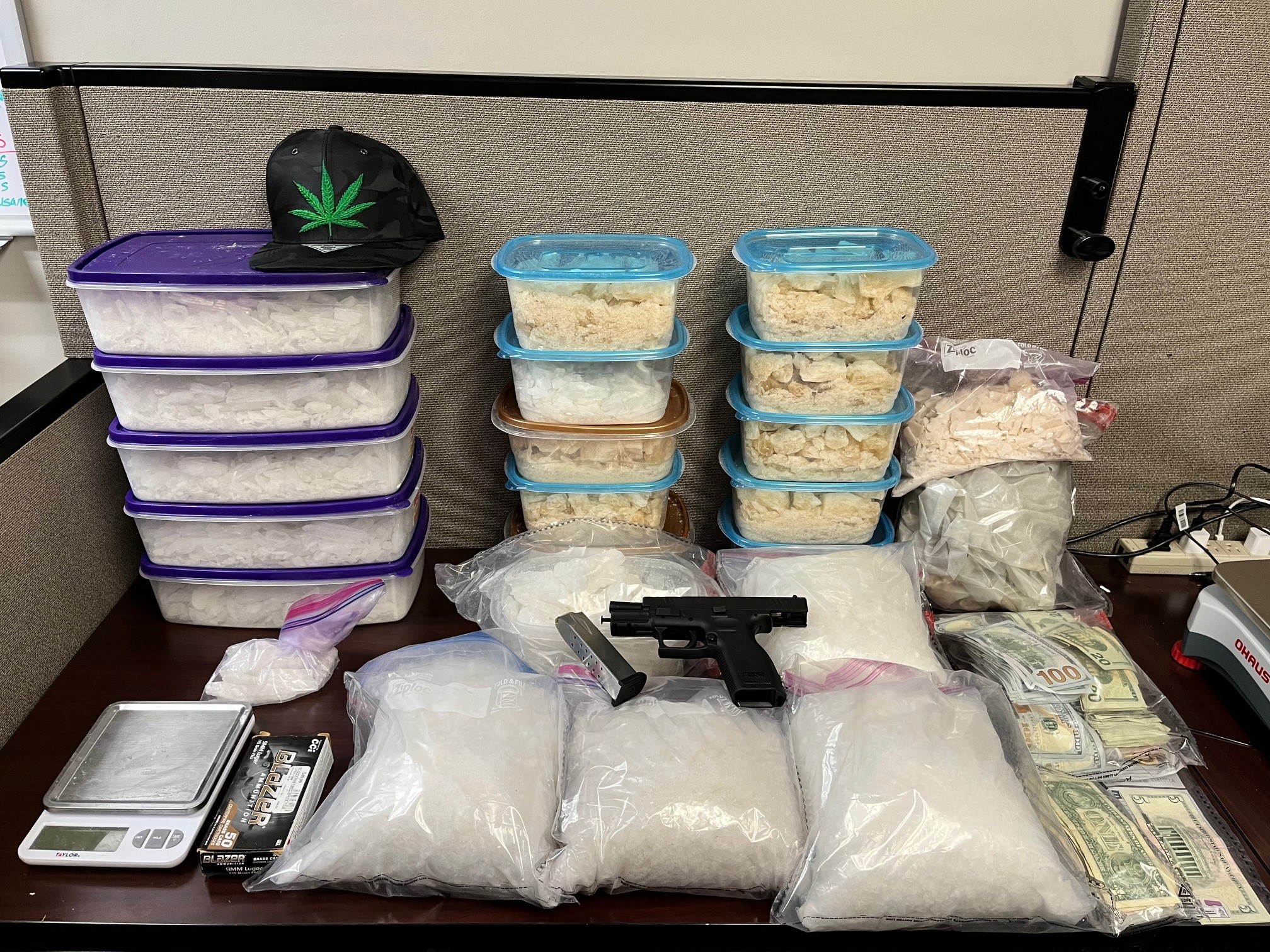 6 arrested after drug bust turns up $340k worth of methamphetamine