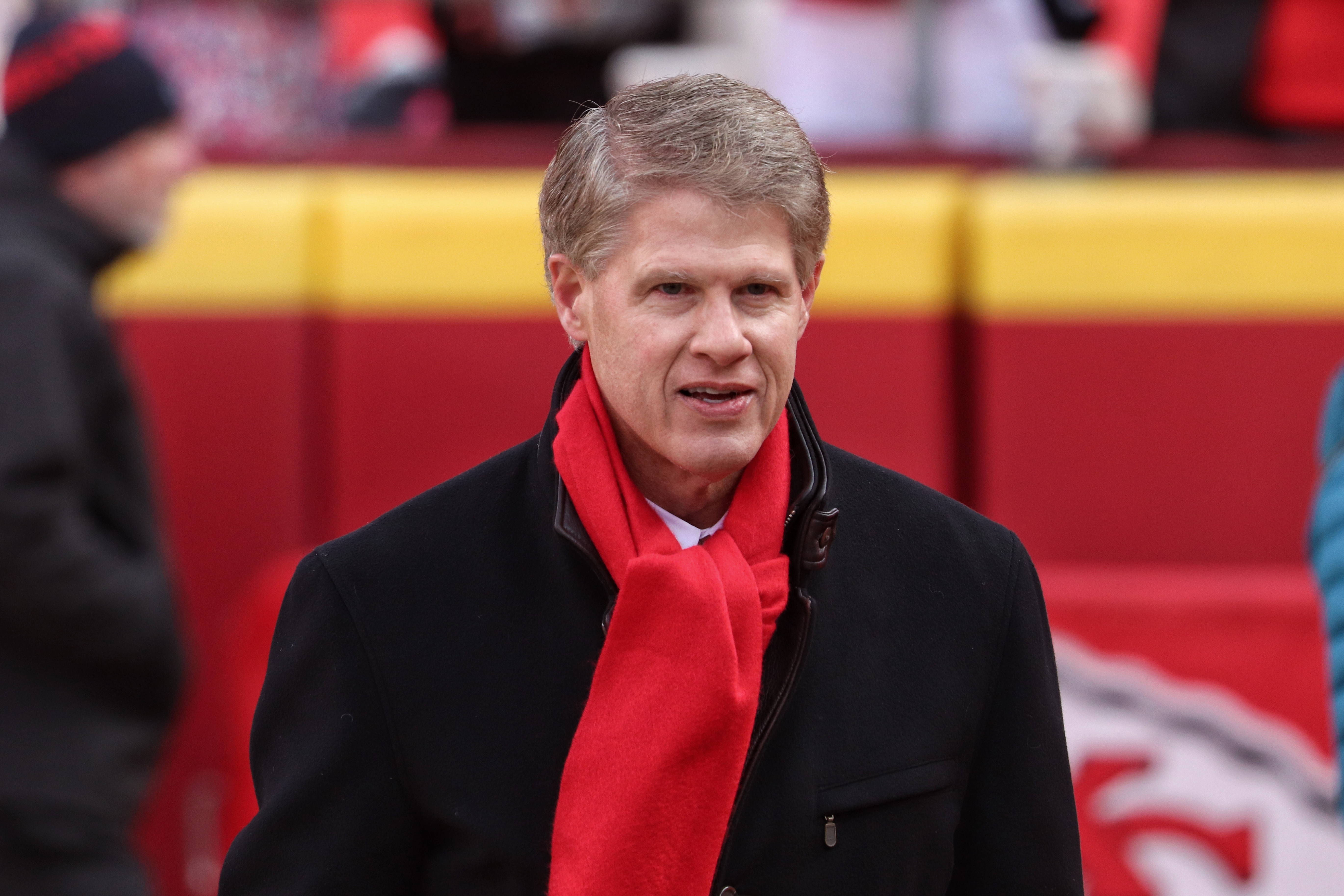 Chiefs owner Clark Hunt, team officials expected to attend Kansas lawmaker  meeting, AP reports