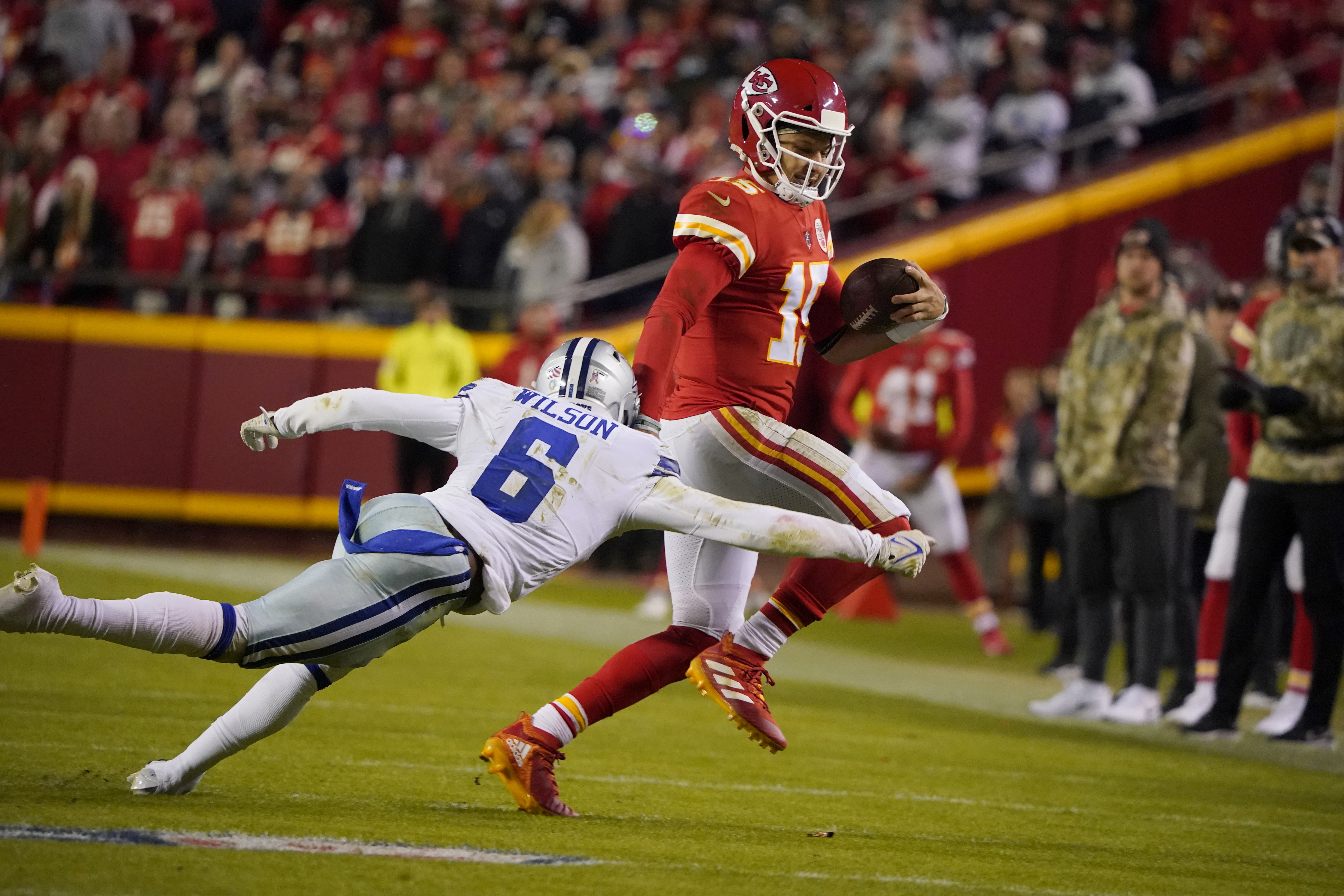 Chiefs lean on D to stuff Prescott, Cowboys in 19-9 win