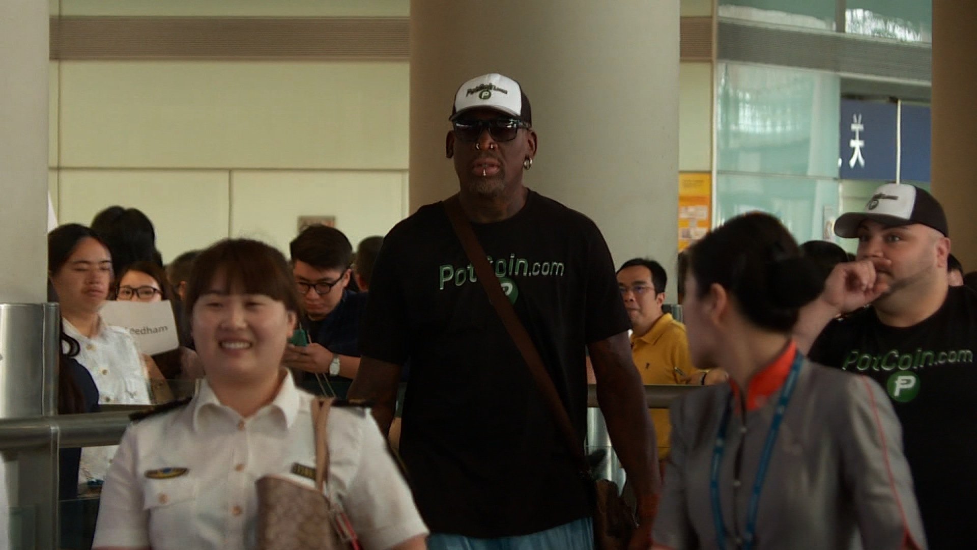 Rodman, ex-NBA players arrive in North Korea for basketball game