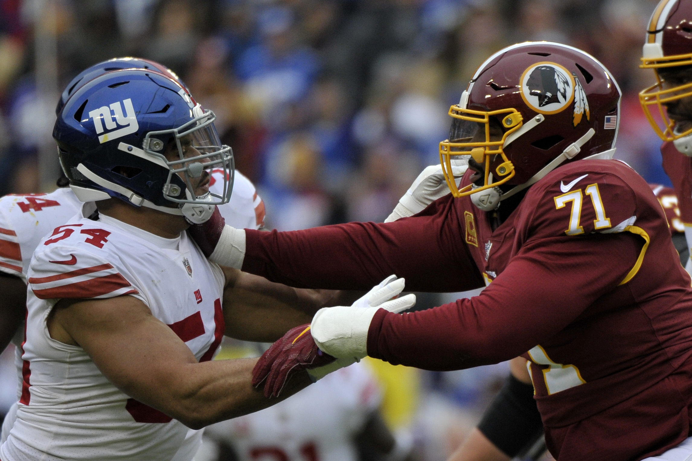 49ers acquire Pro Bowl left tackle Trent Williams from Redskins