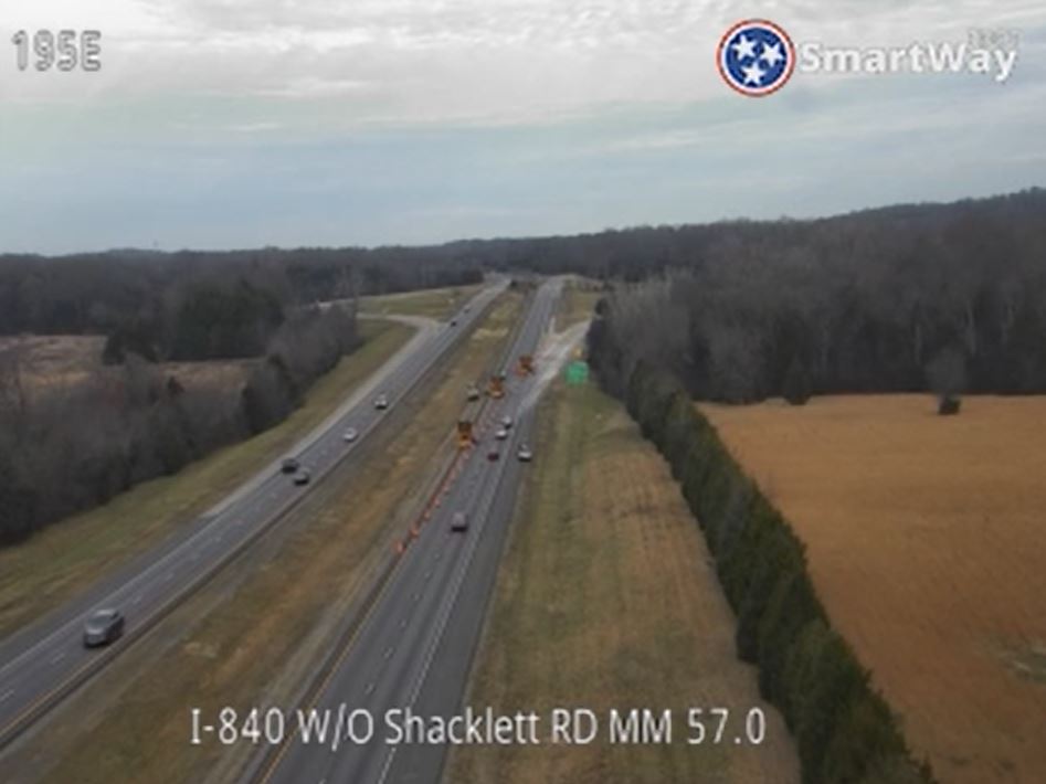 Crash involving multiple vehicles blocks part of I-840 in