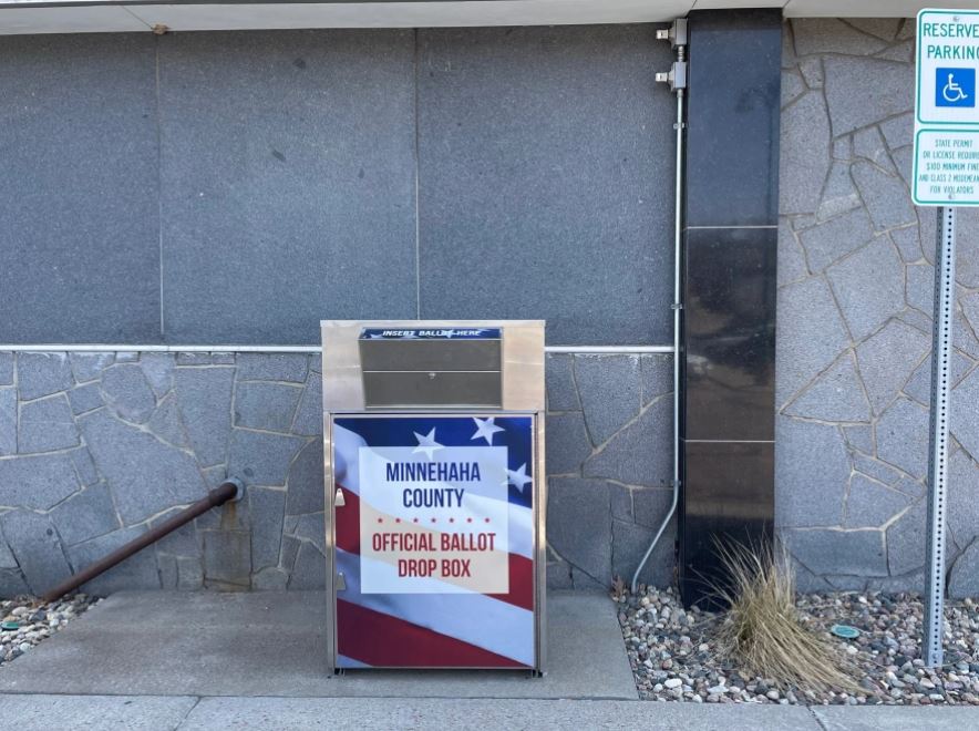 Advertise Here Box