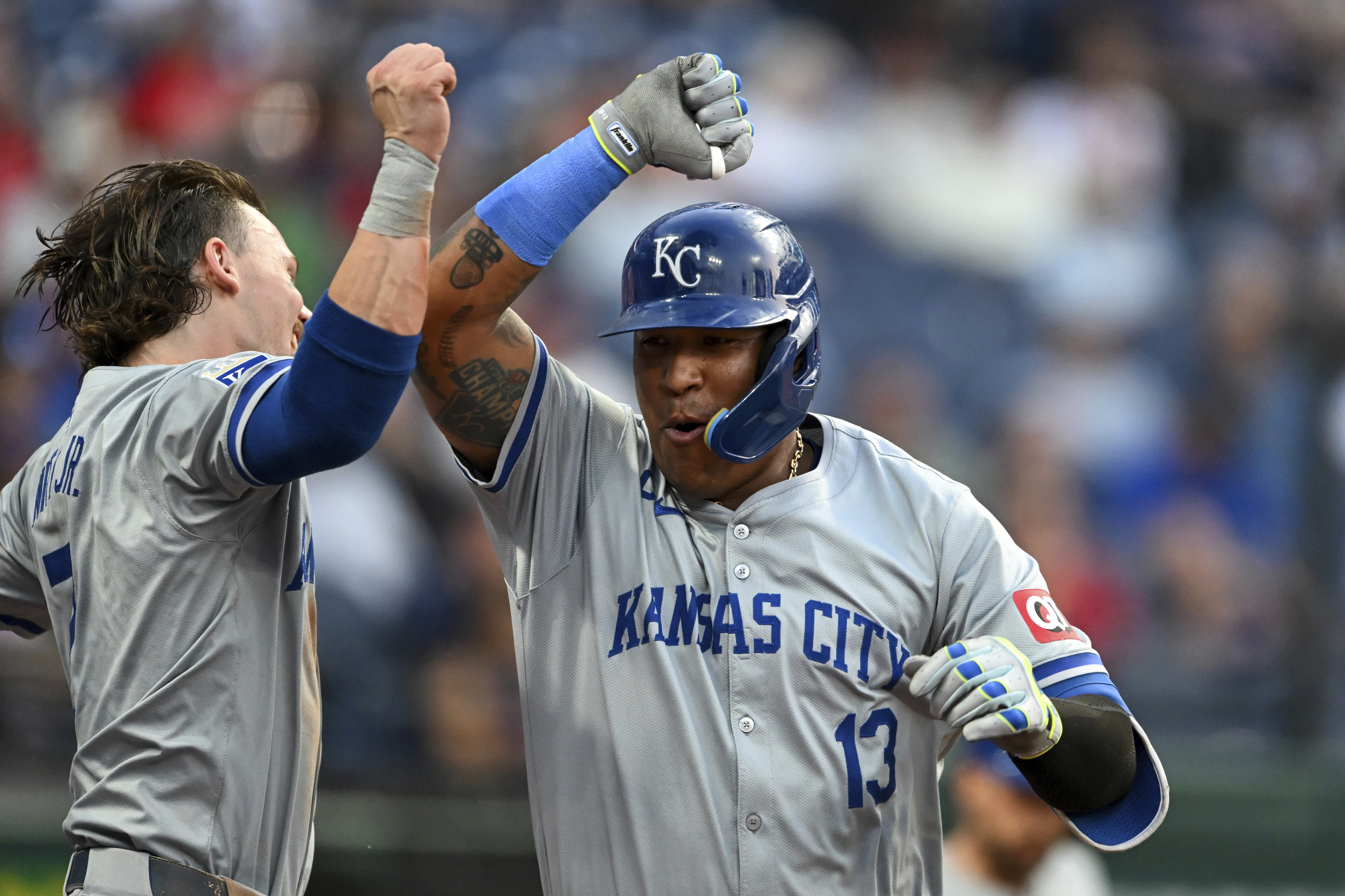 Salvador Perez hits grand slam, drives in 6 as Royals sweep