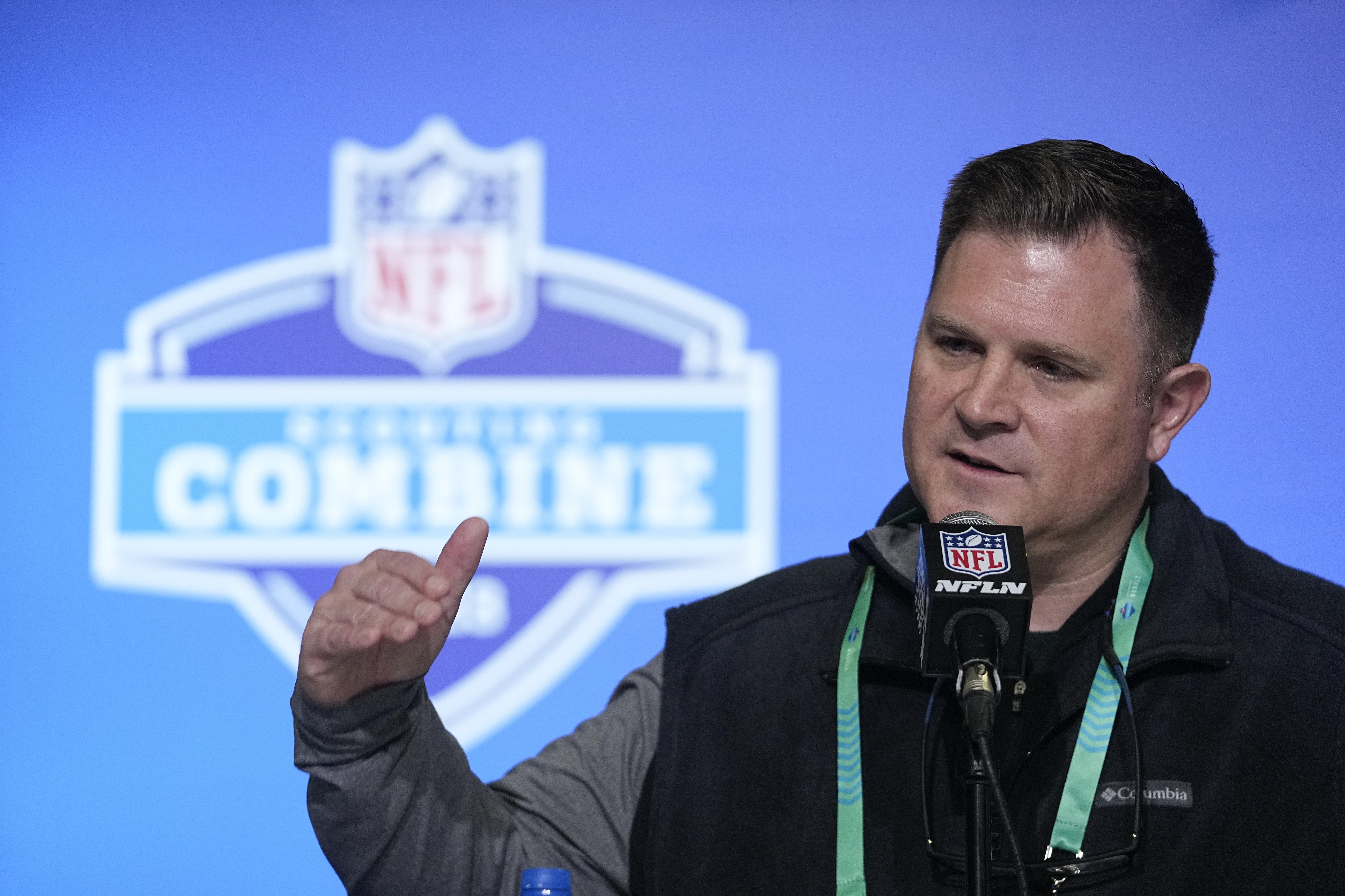 A very Packers and Brian Gutekunst-esque 7 round mock draft