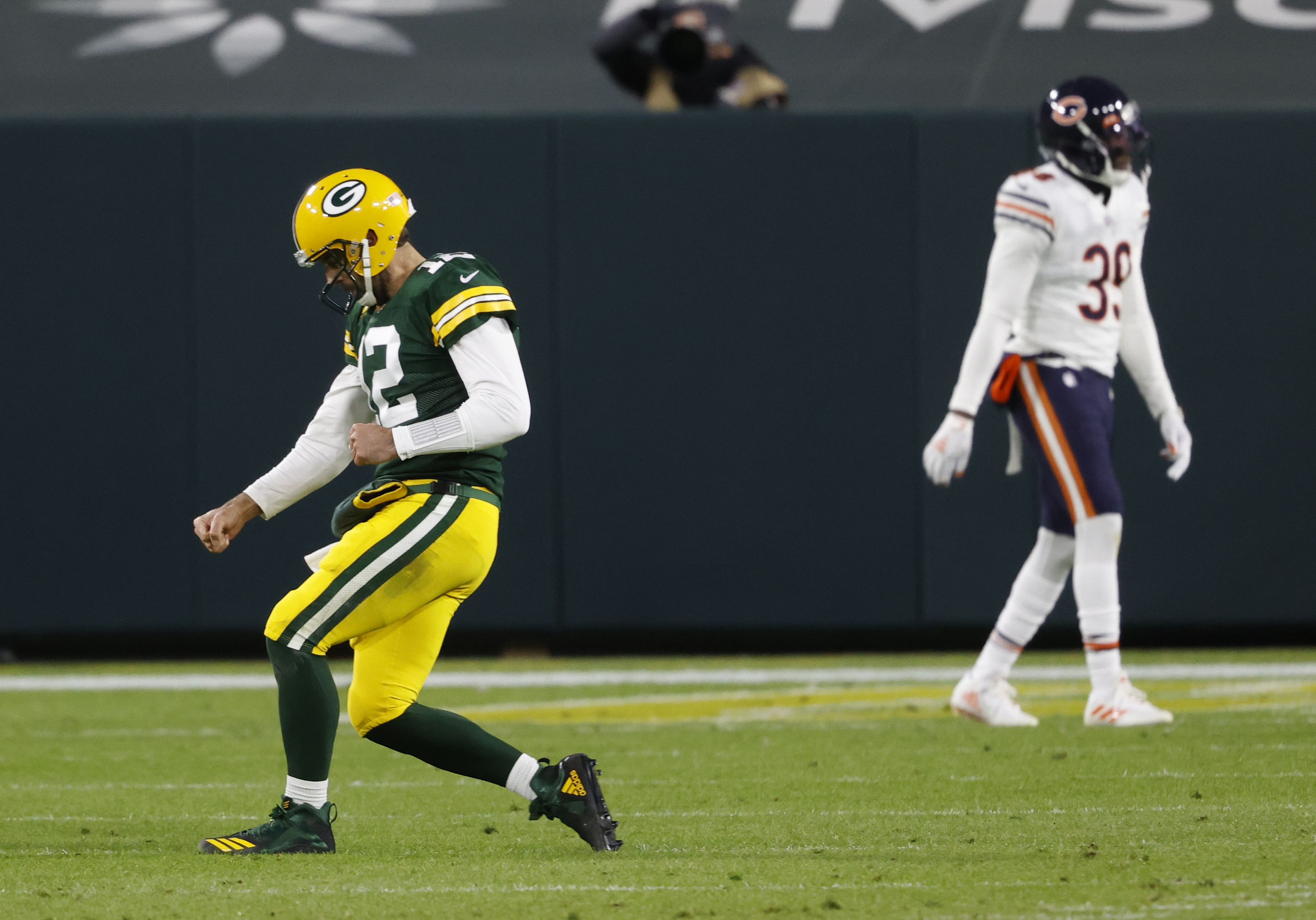 Rodgers' 4 TD passes help Packers roll over Bears 41-25