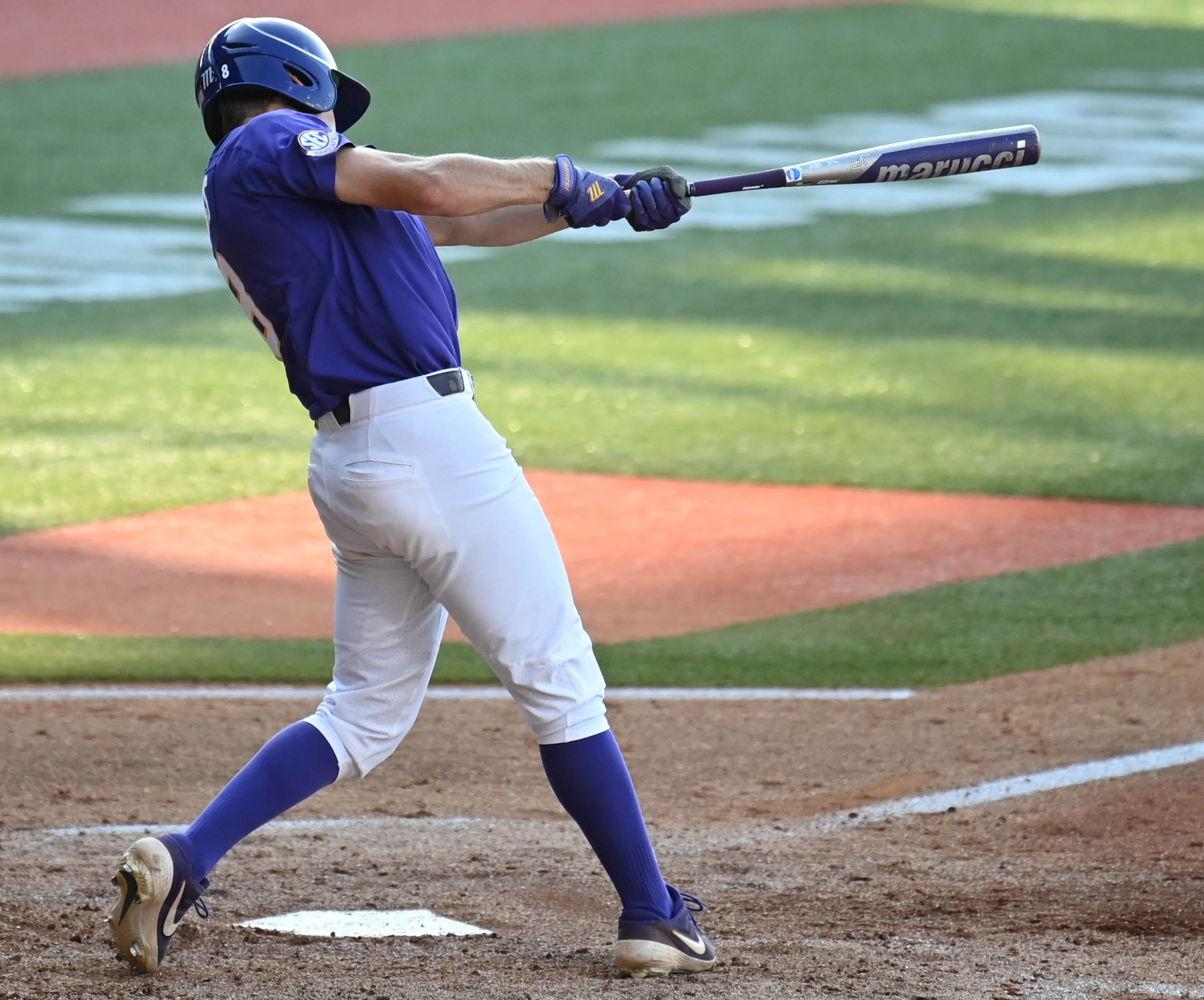 Florida State outlasts LSU in 12 innings, walks off 5-4 to advance