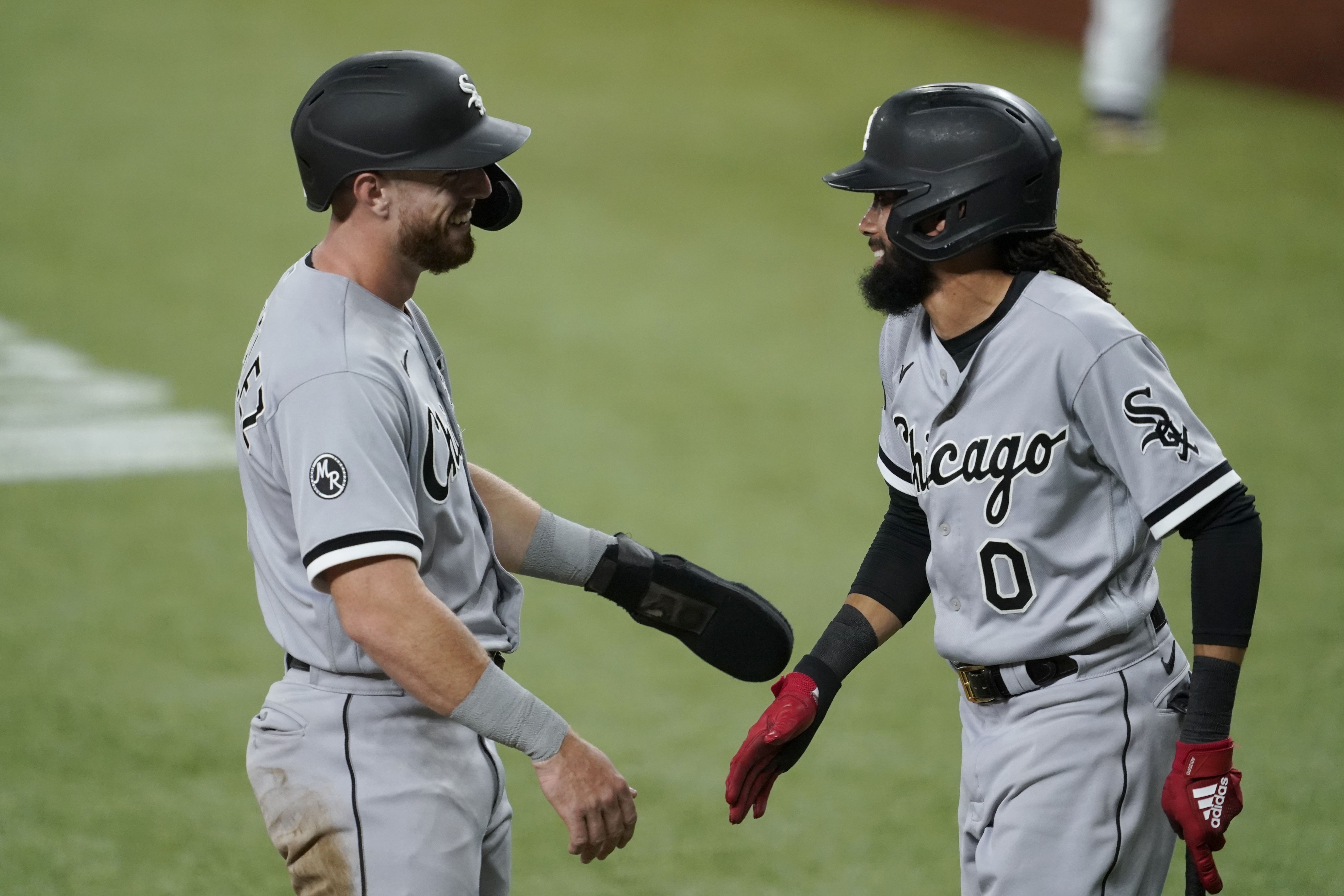 White Sox blank Rangers 8-0 as magic number drops to 5