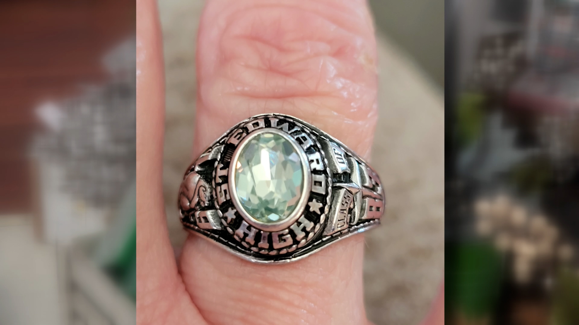 Peridot store class ring