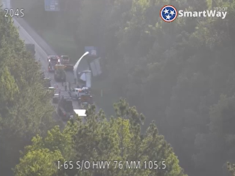 I-65 down to 1 lane in Robertson County after semi mangled in wreck