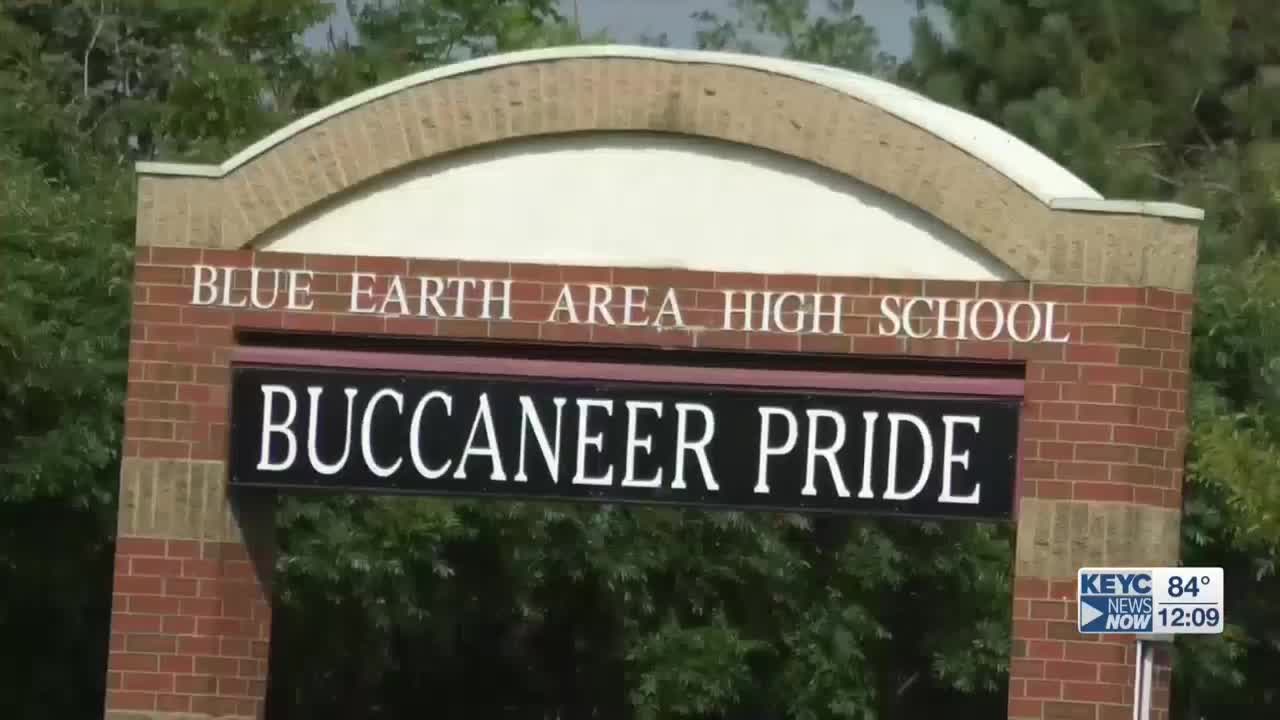 Blue Earth Area Schools Going Hybrid For 8 12 Students