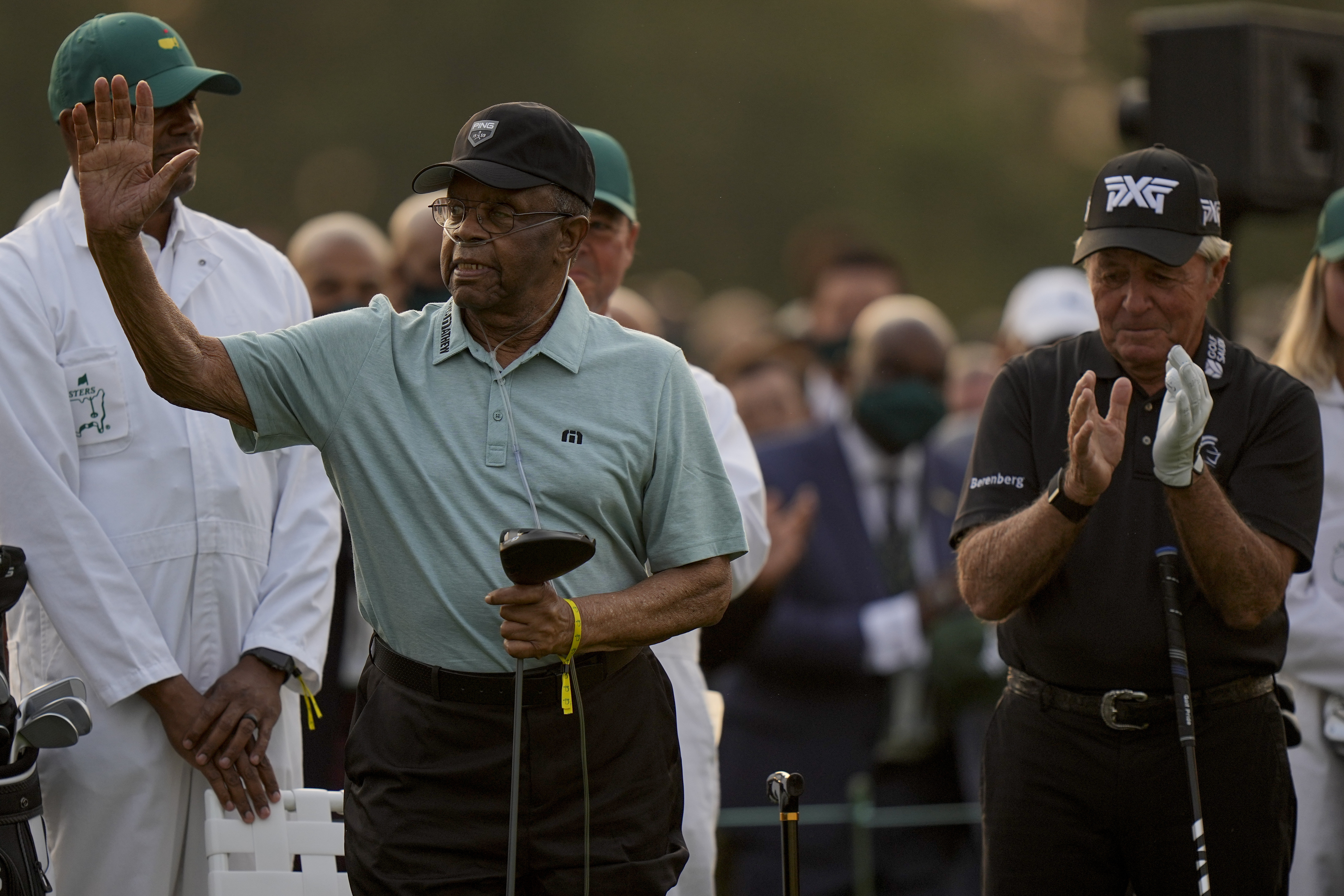 smile, Lee Elder helps open the Masters