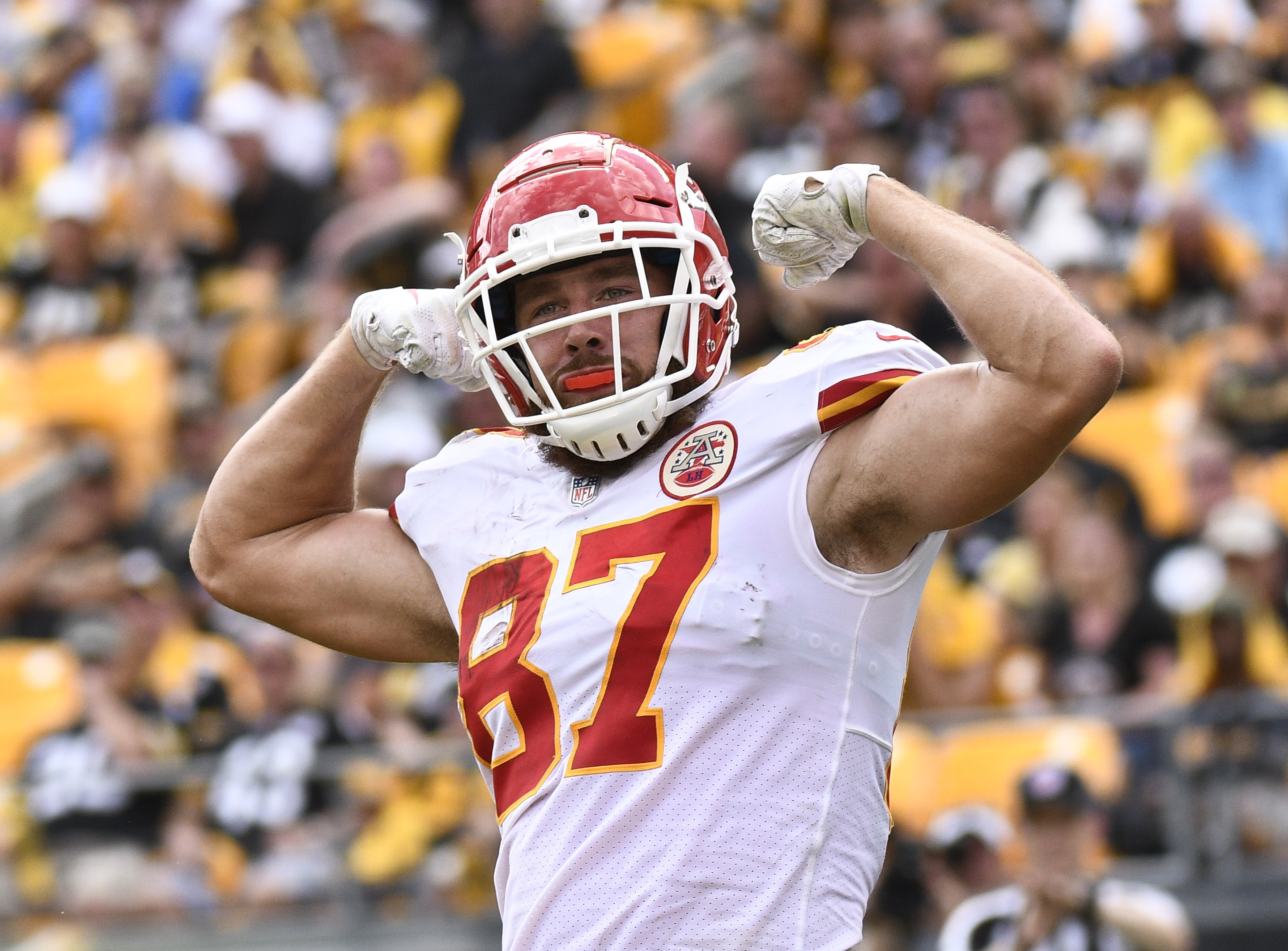 Travis Kelce reaches 13,000 career receiving yards during Raiders matchup