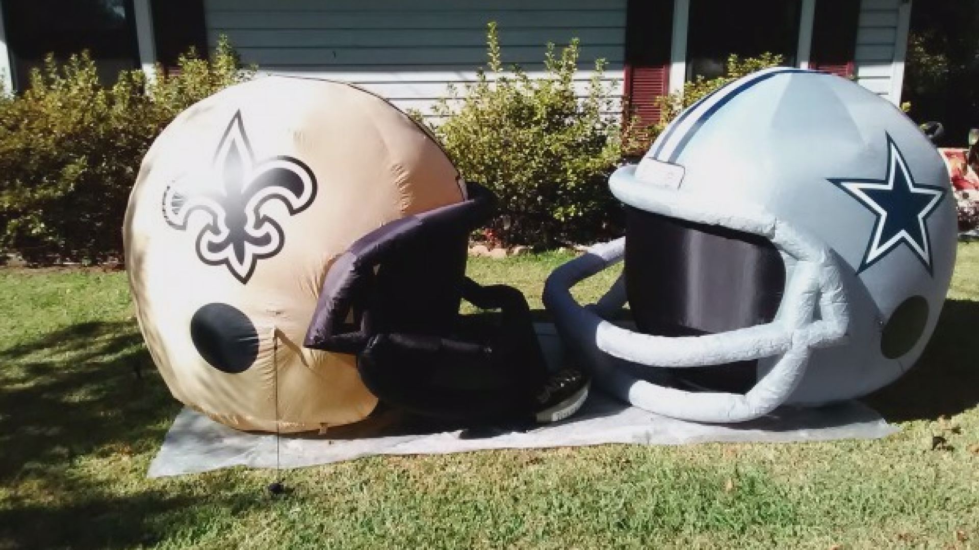 cowboys inflatable helmet