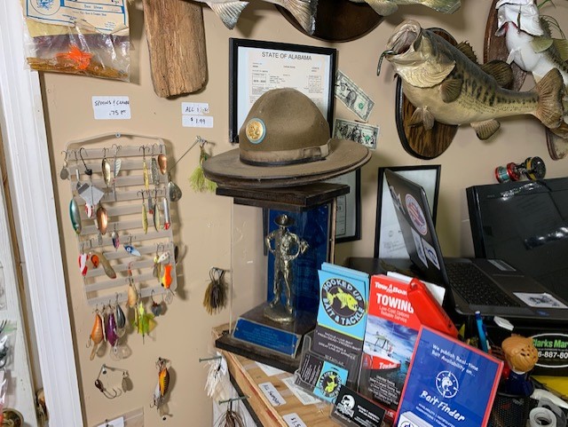 Why don't we just open a bait shop somewhere?': Momma's Bait & Tackle in  Cullman County
