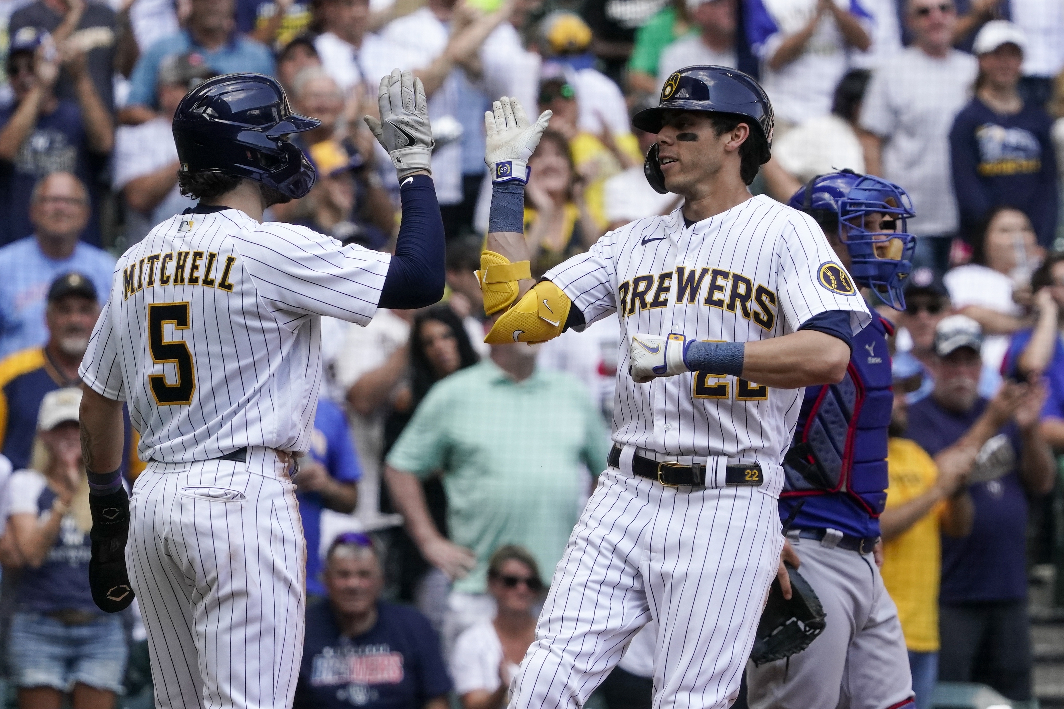 Garrett Mitchell's two-run single, 08/28/2022