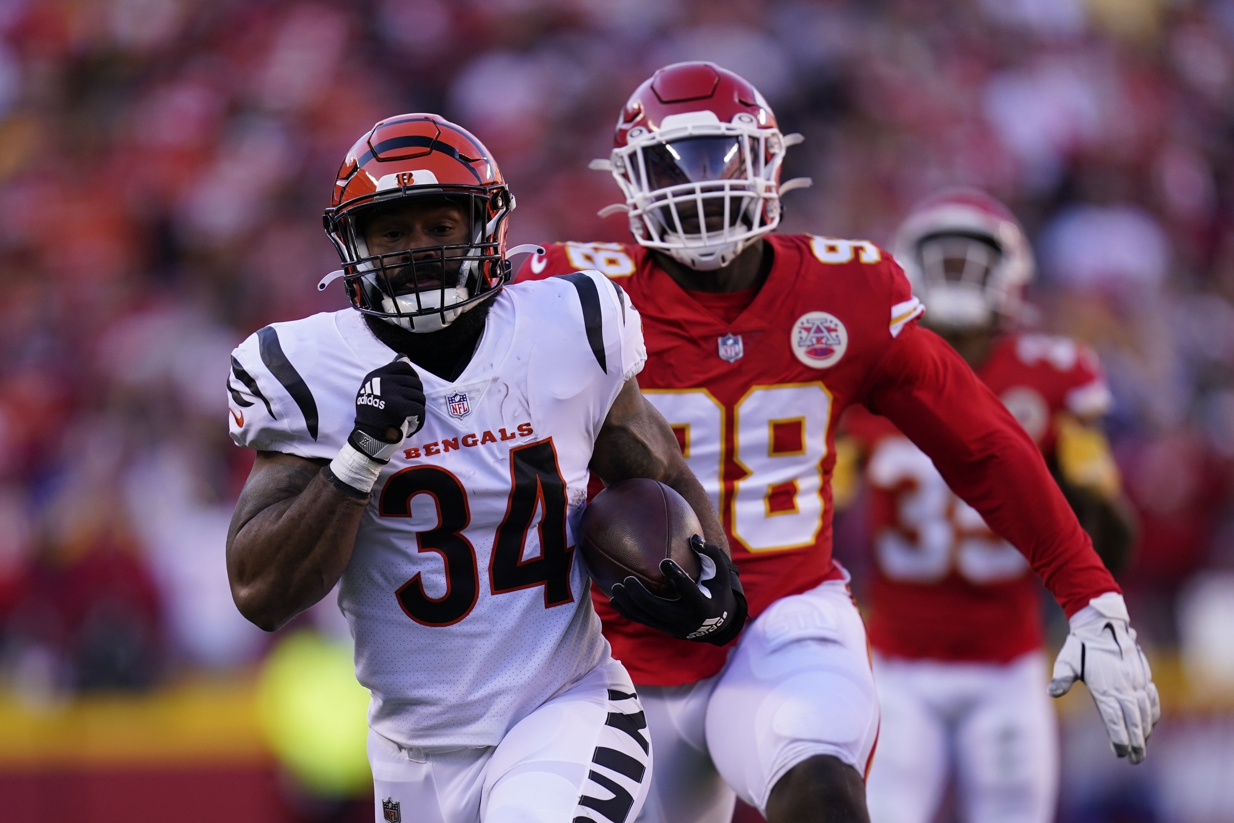 NFL Free Agency: Samaje Perine signs 2-year deal with Denver